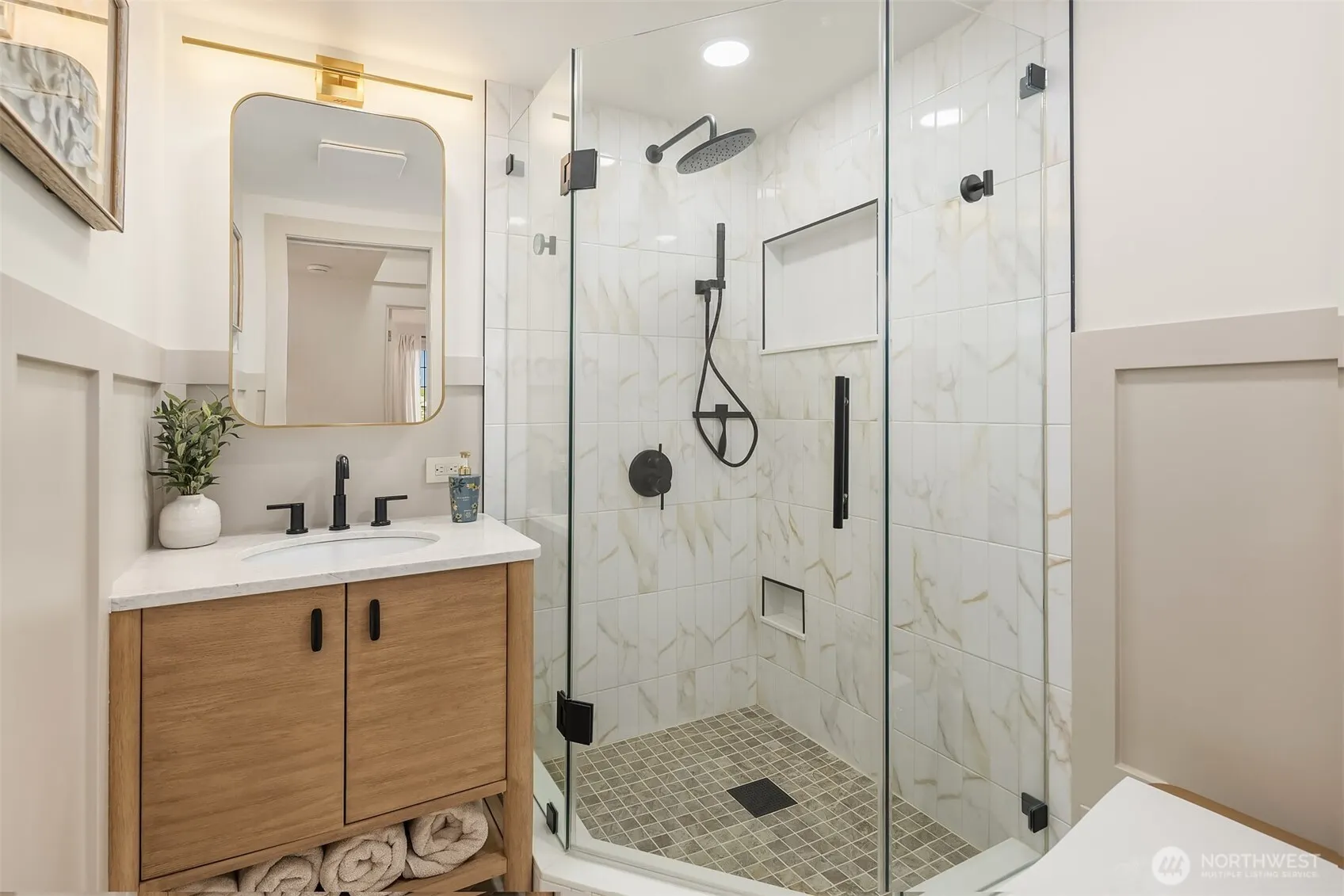 2459 Montavista Place W, Seattle, WA 98199