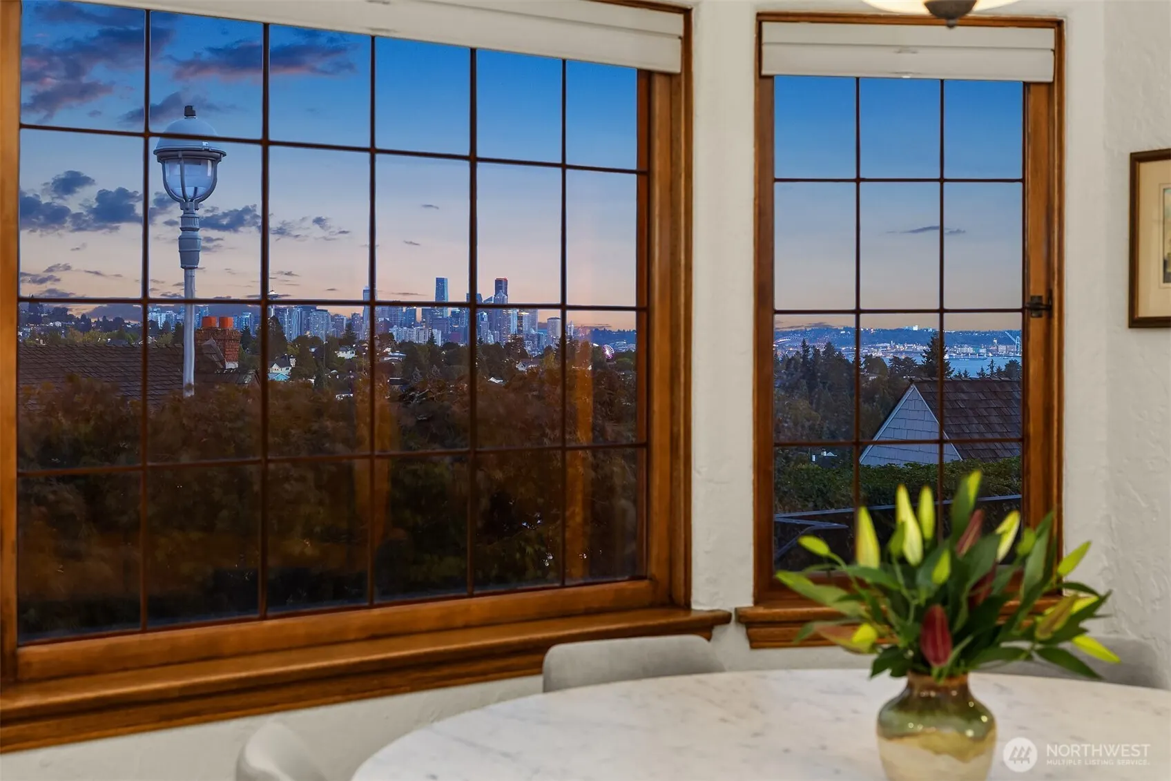 2459 Montavista Place W, Seattle, WA 98199