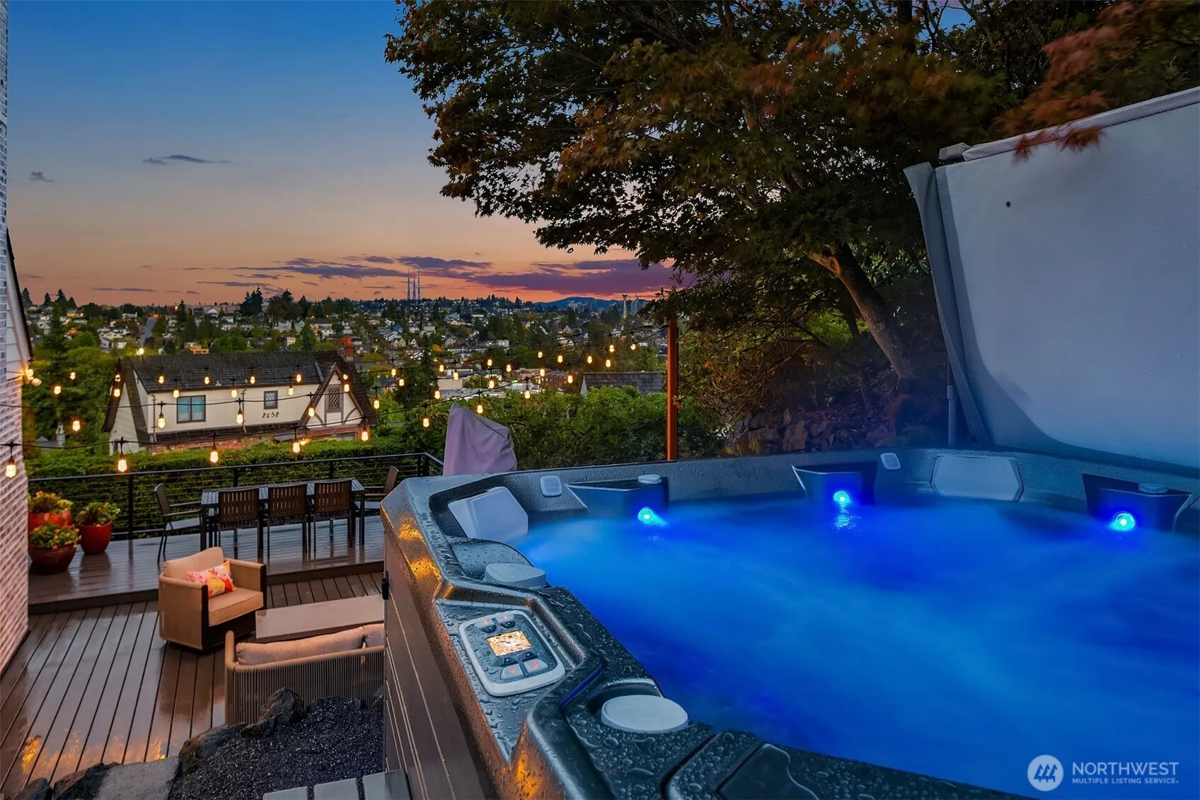 2459 Montavista Place W, Seattle, WA 98199