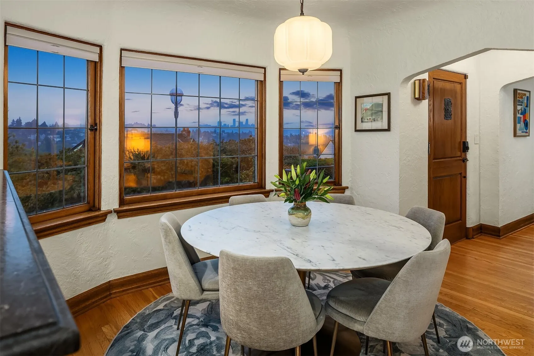 2459 Montavista Place W, Seattle, WA 98199