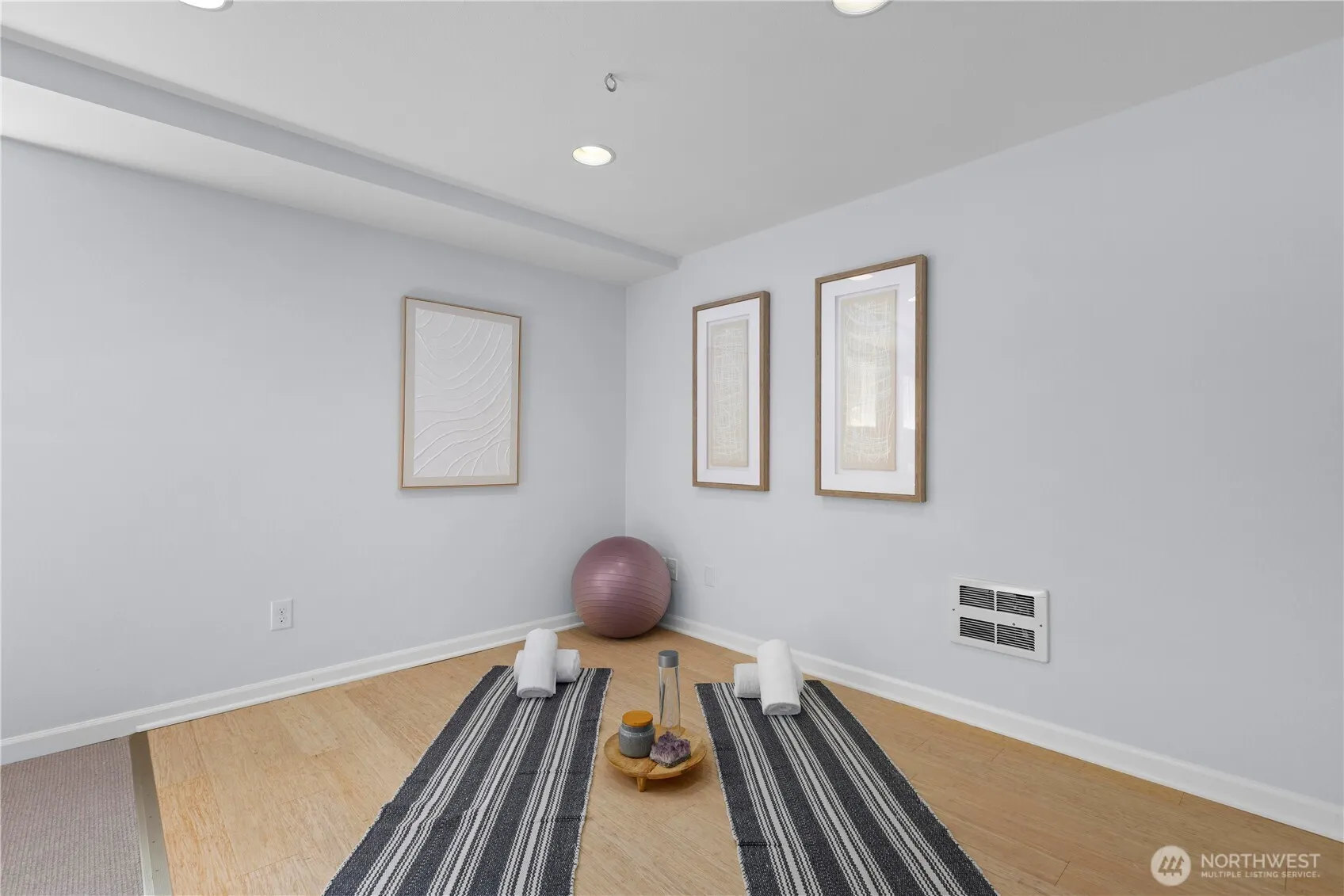 909 21st Avenue E, Seattle, WA 98112
