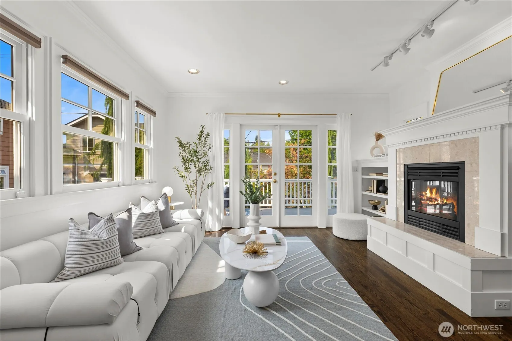 909 21st Avenue E, Seattle, WA 98112