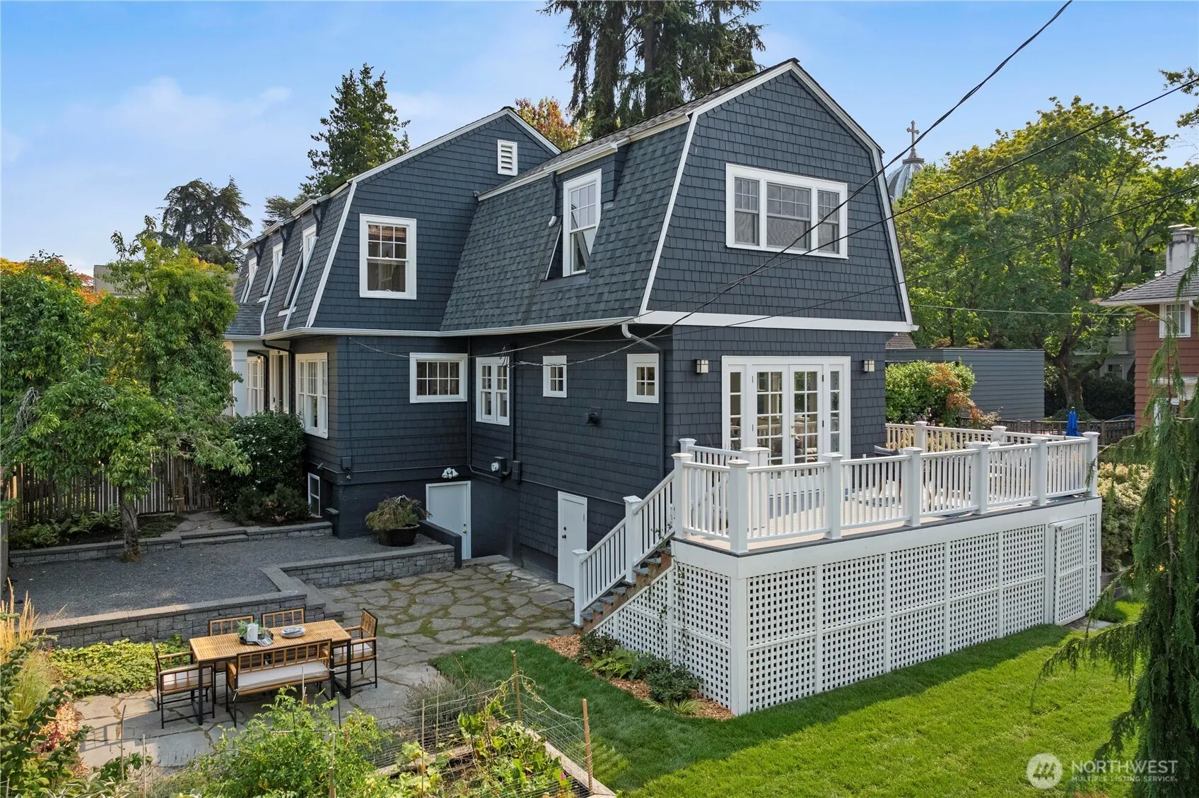909 21st Avenue E, Seattle, WA 98112