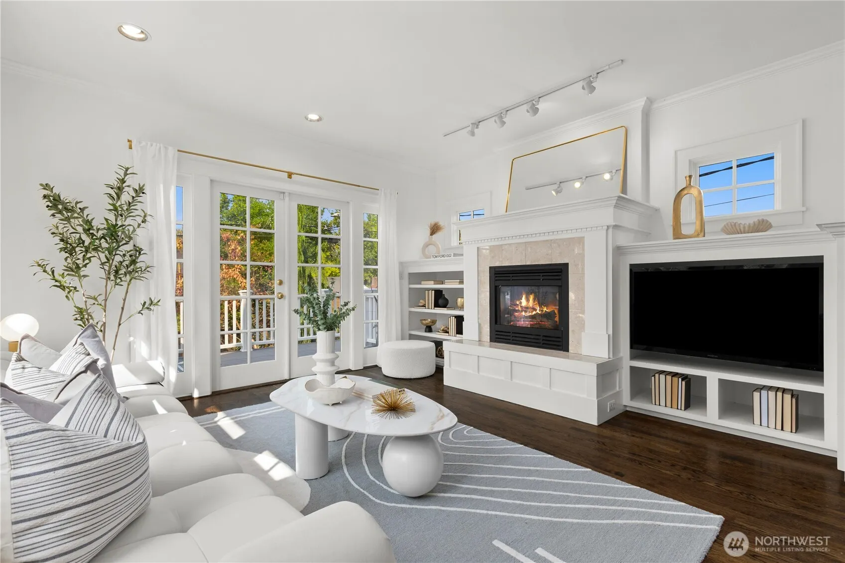909 21st Avenue E, Seattle, WA 98112