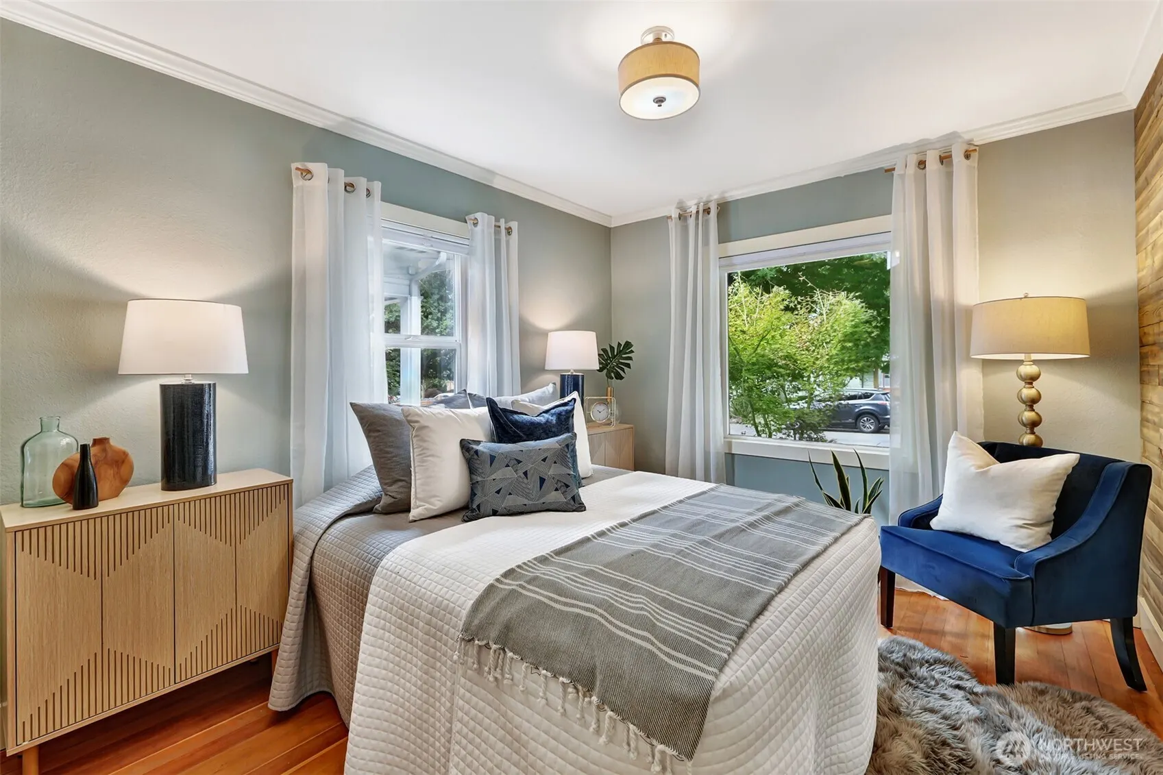329 NW 80th Street , Seattle, WA 98117