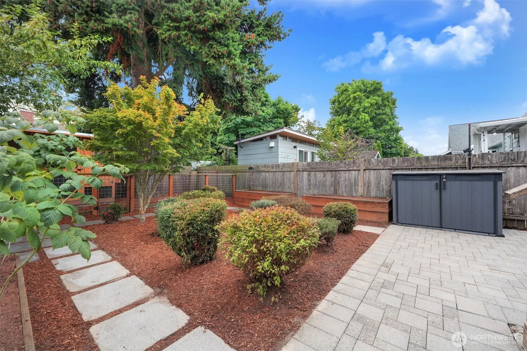 329 NW 80th Street , Seattle, WA 98117