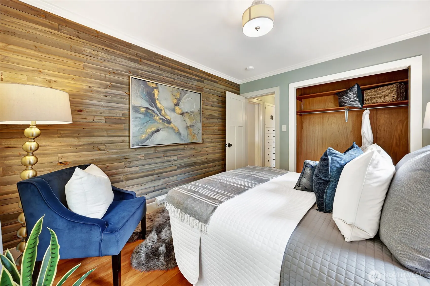 329 NW 80th Street , Seattle, WA 98117