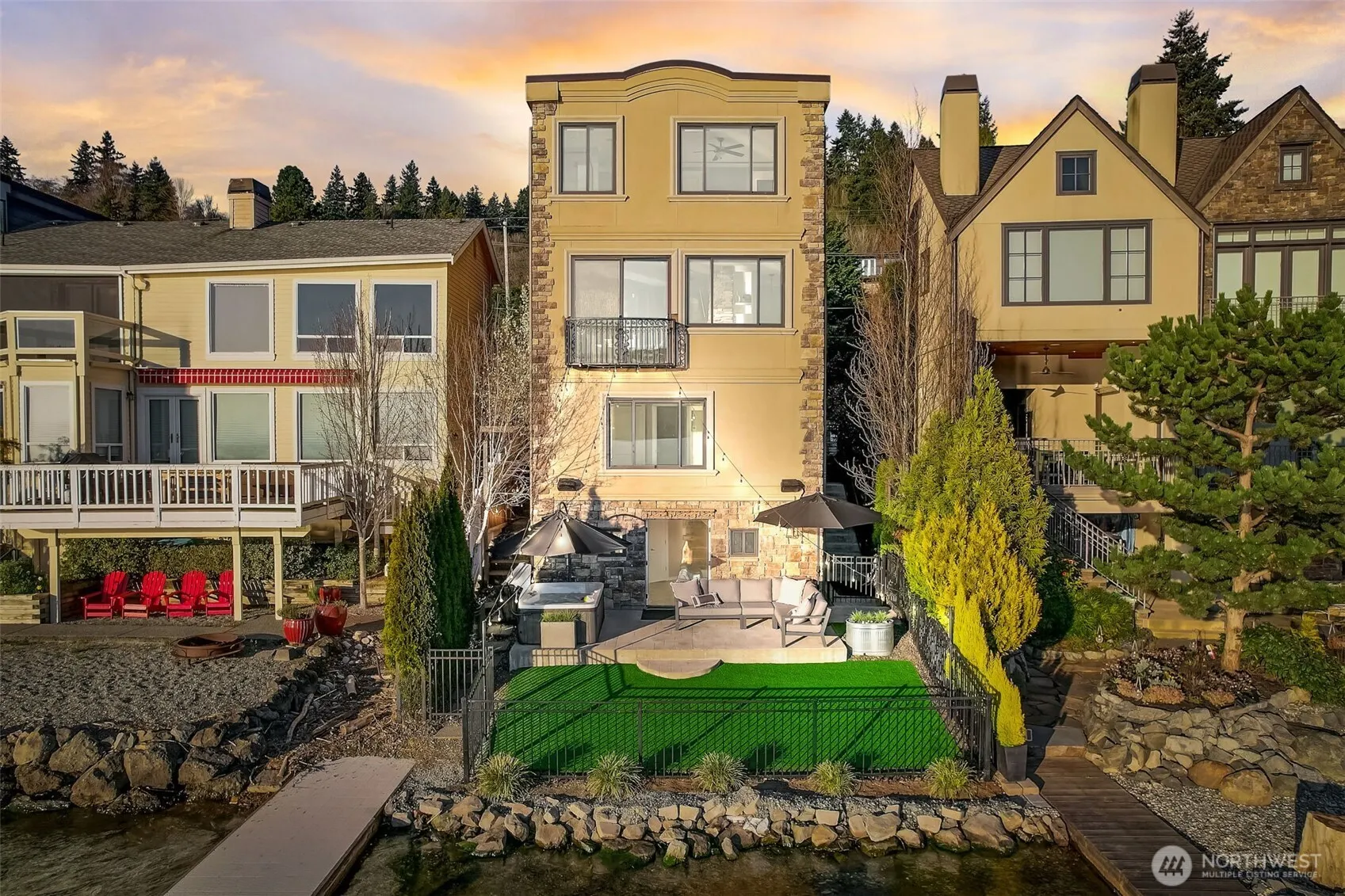 4013 E Lake Sammamish Shore Lane , Sammamish, WA 98075
