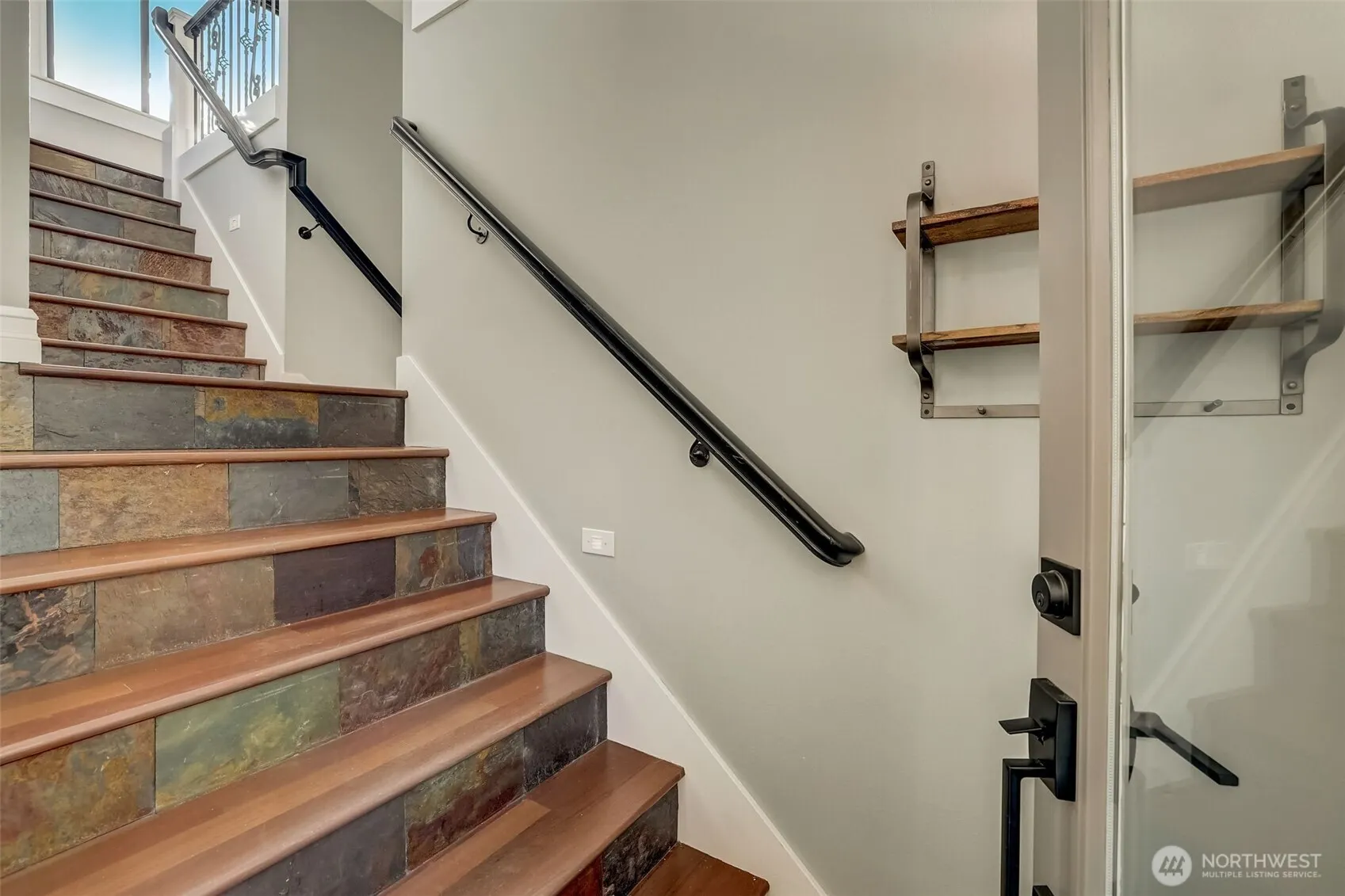 4013 E Lake Sammamish Shore Lane , Sammamish, WA 98075