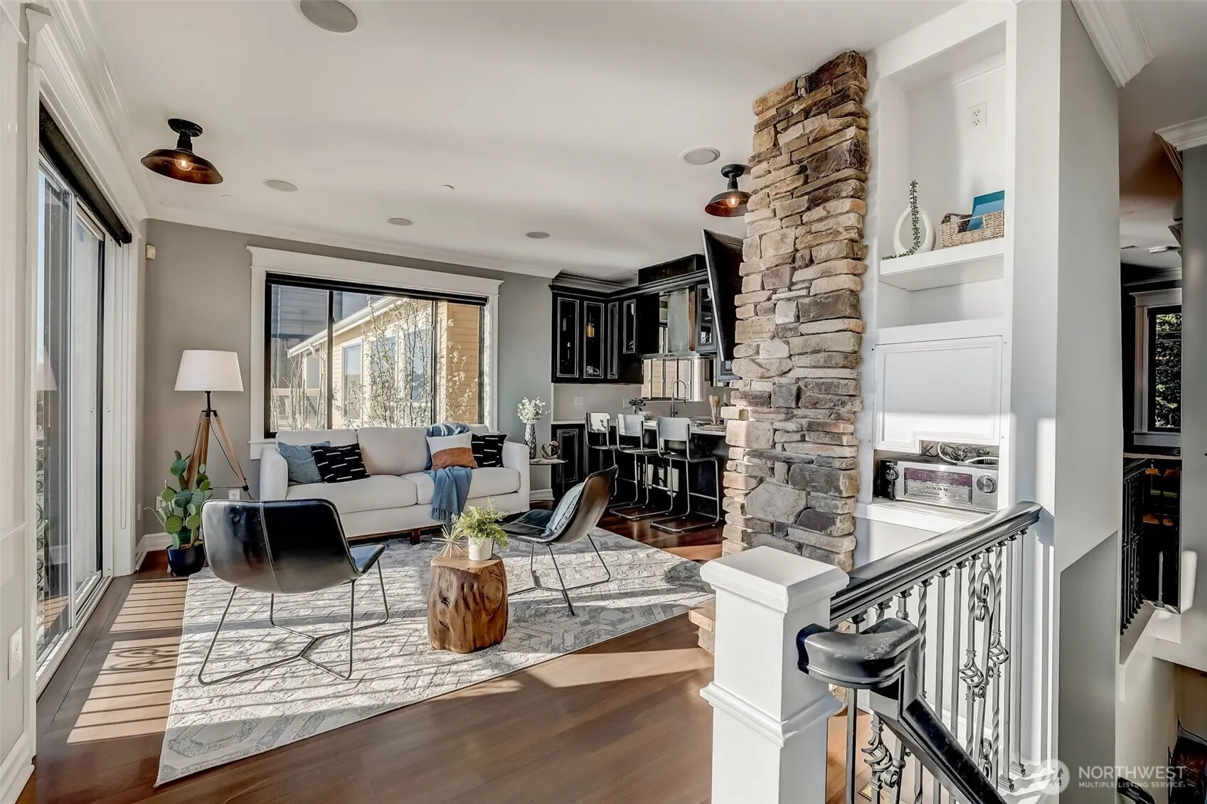 4013 E Lake Sammamish Shore Lane , Sammamish, WA 98075