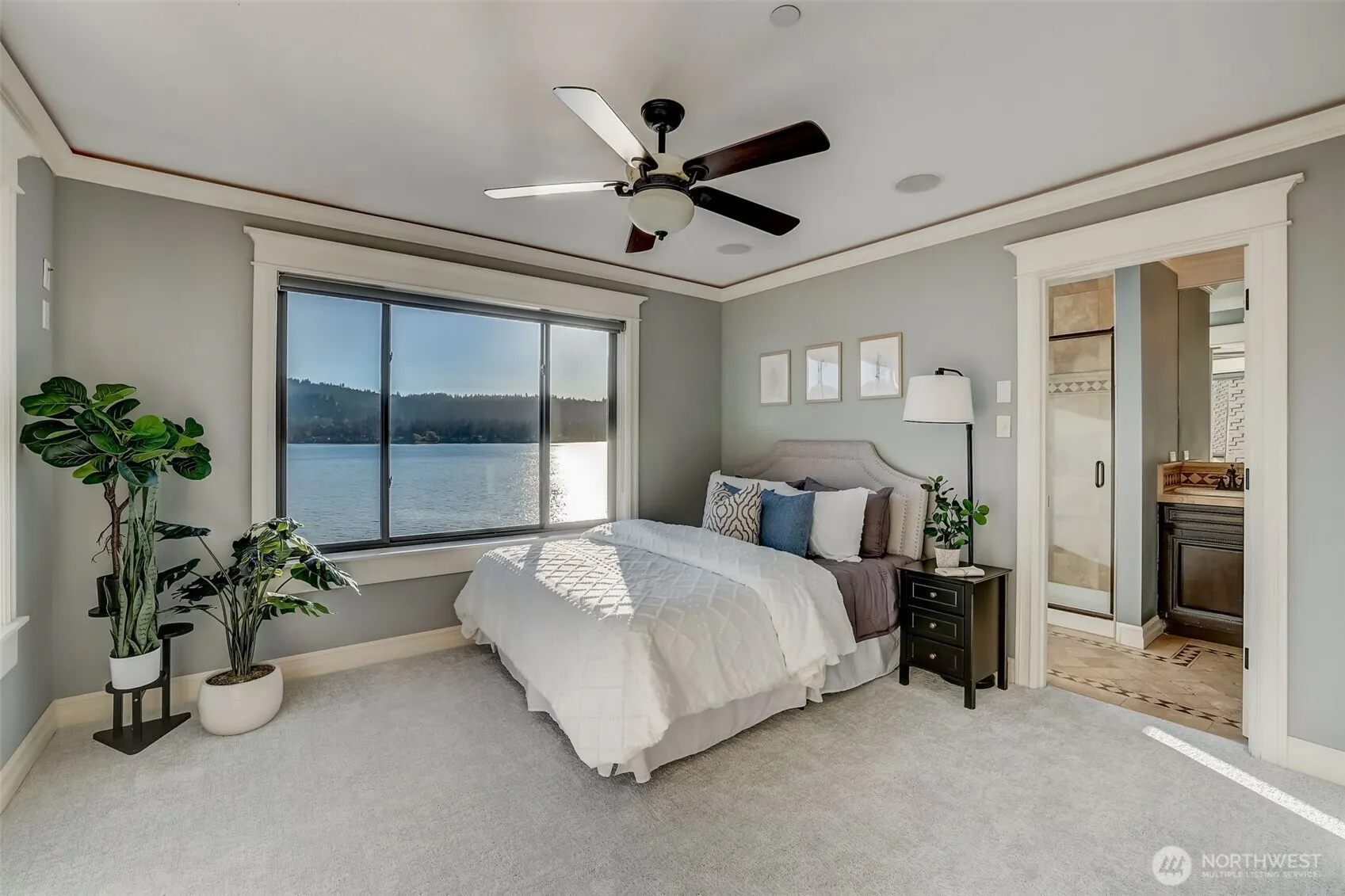 4013 E Lake Sammamish Shore Lane , Sammamish, WA 98075