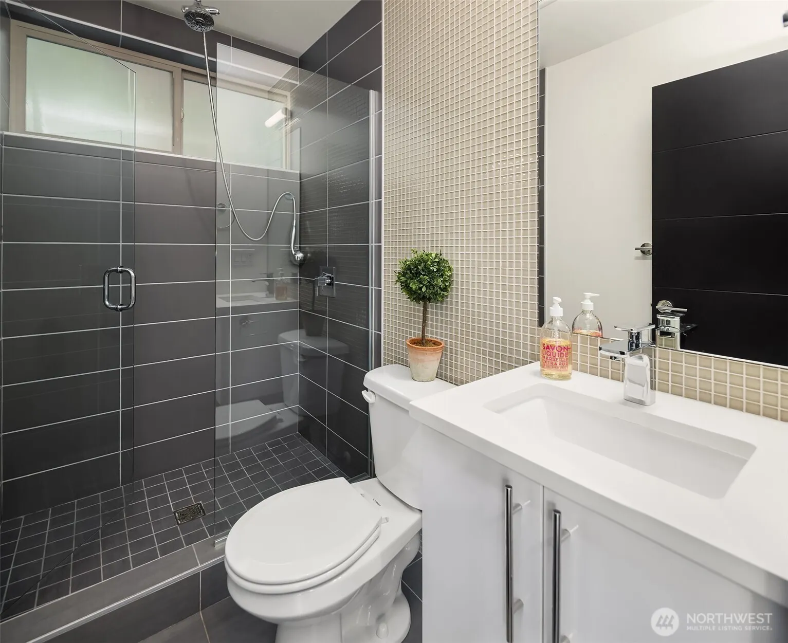 2232 NW 62nd Street , Seattle, WA 98107
