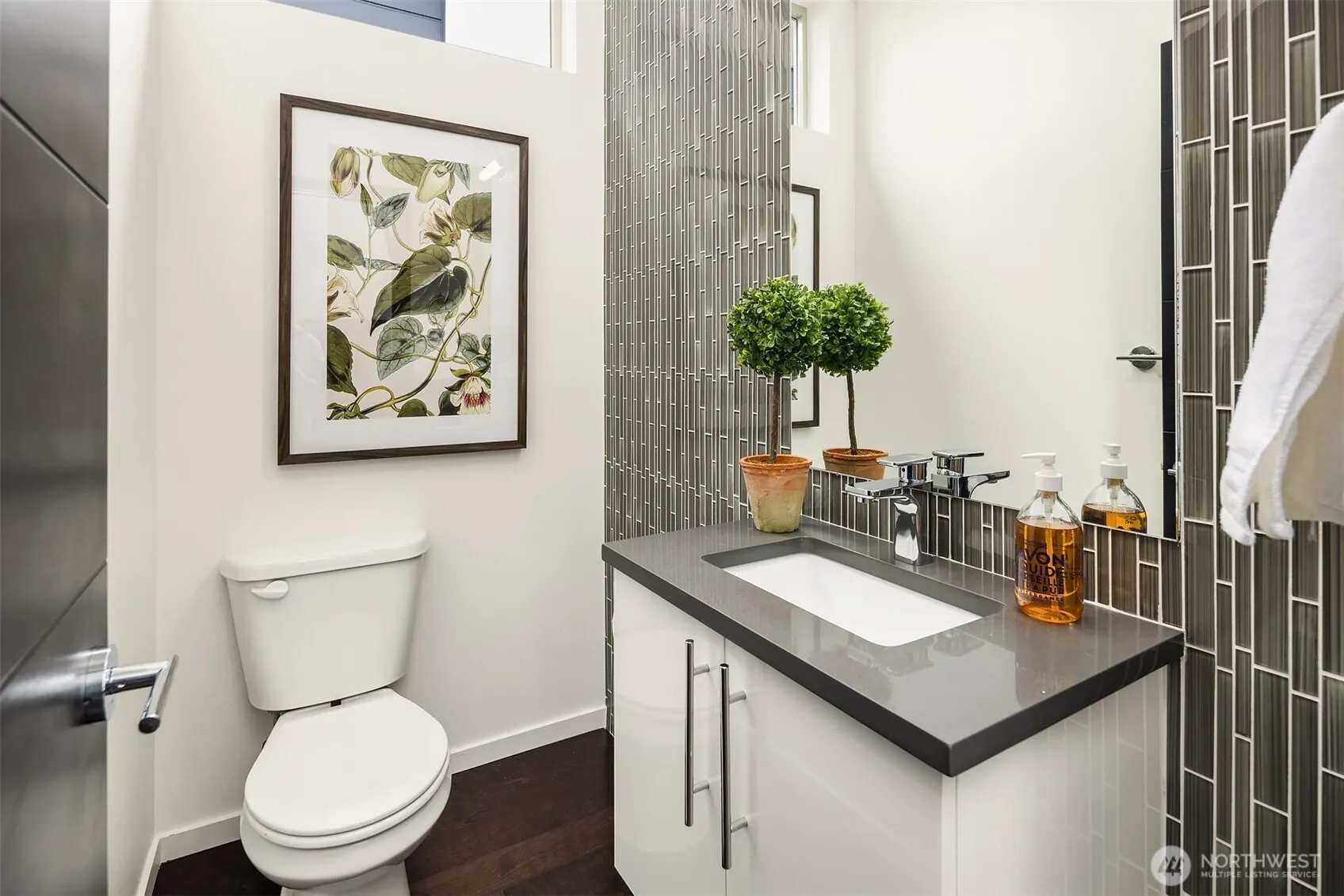 2232 NW 62nd Street , Seattle, WA 98107