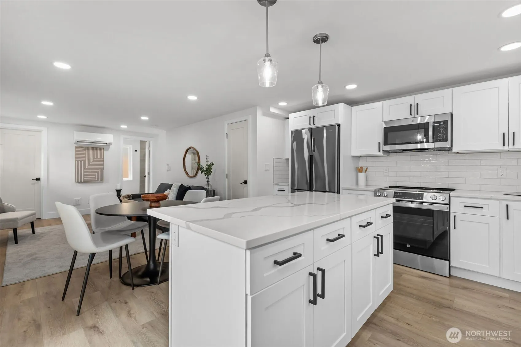 1540 NE 113th Street , Seattle, WA 98125