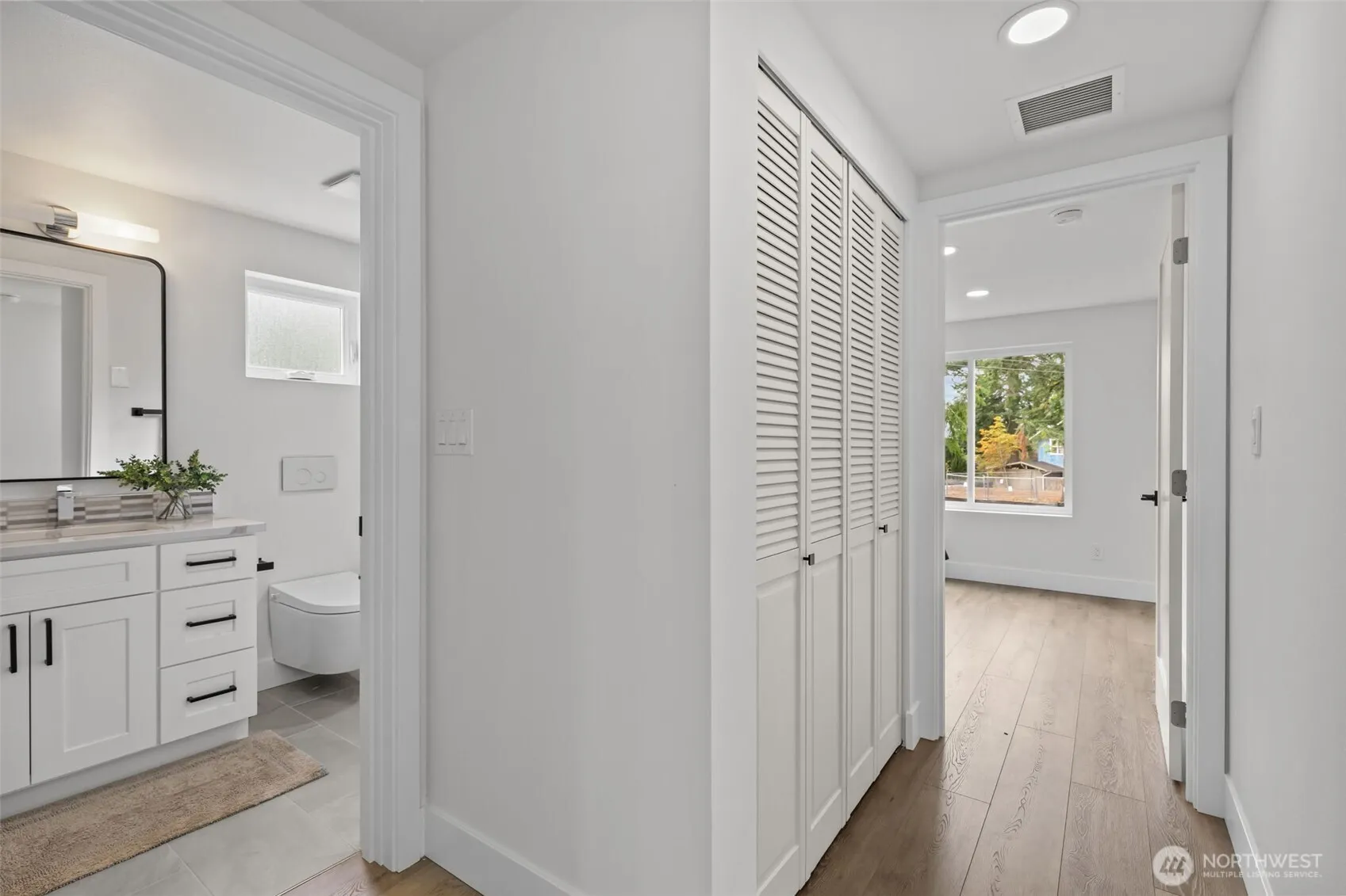 1540 NE 113th Street , Seattle, WA 98125