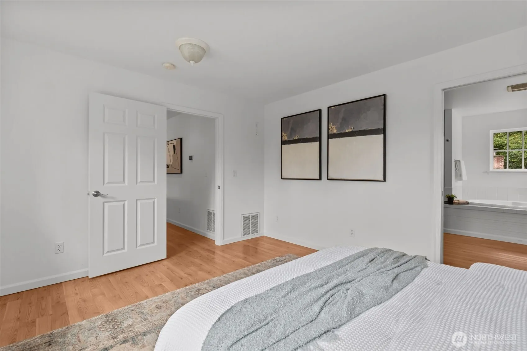 11300 Goodwin Way NE, Seattle, WA 98125