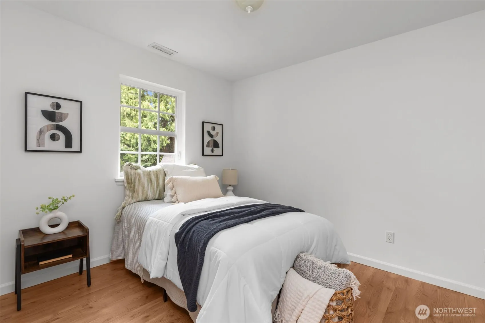 11300 Goodwin Way NE, Seattle, WA 98125
