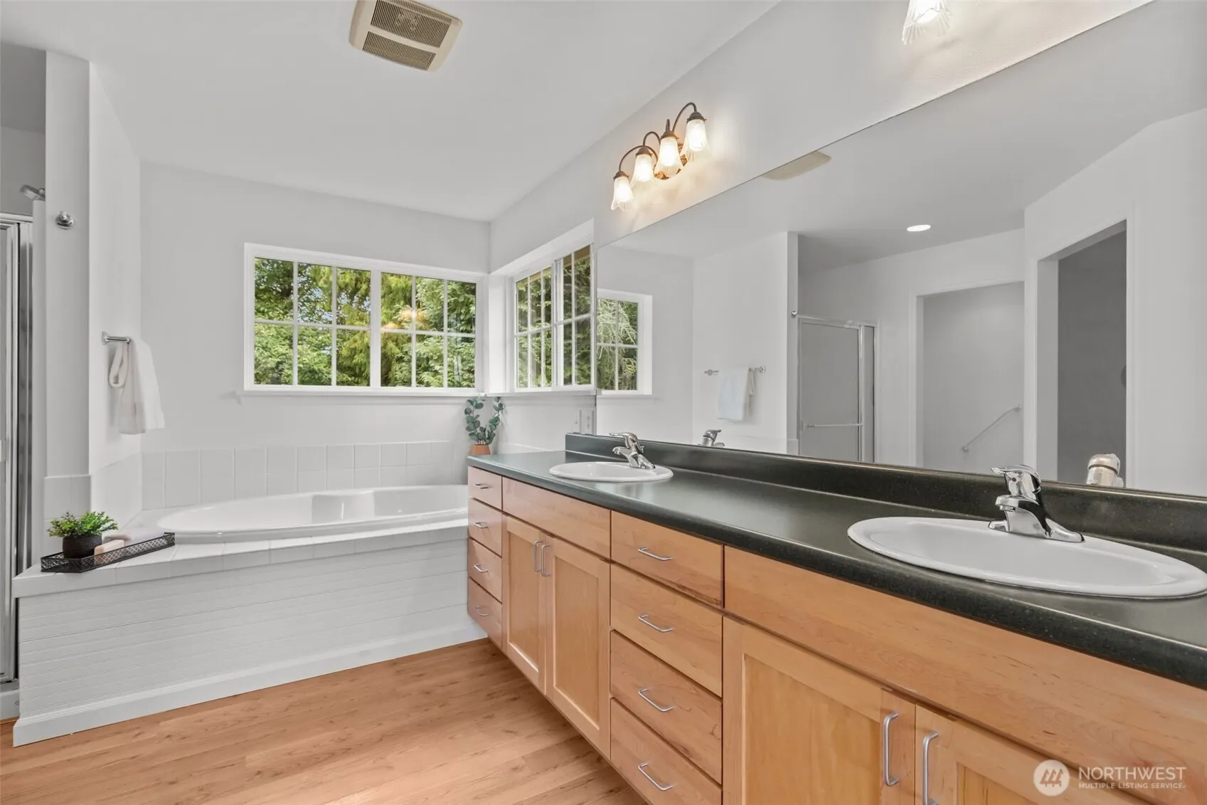 11300 Goodwin Way NE, Seattle, WA 98125