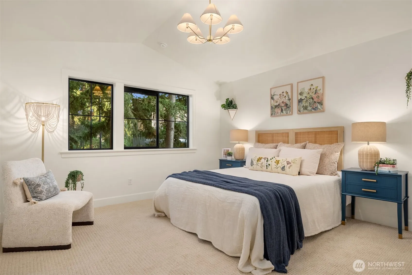 2012 9th Street W, Kirkland, WA 98033