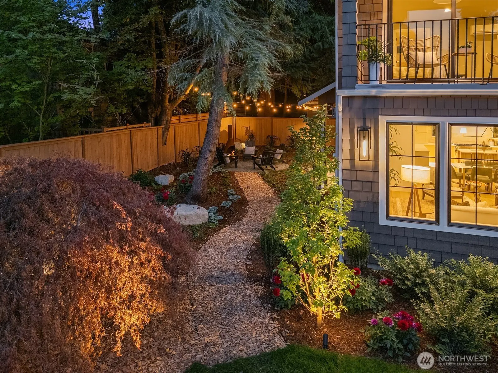 2012 9th Street W, Kirkland, WA 98033