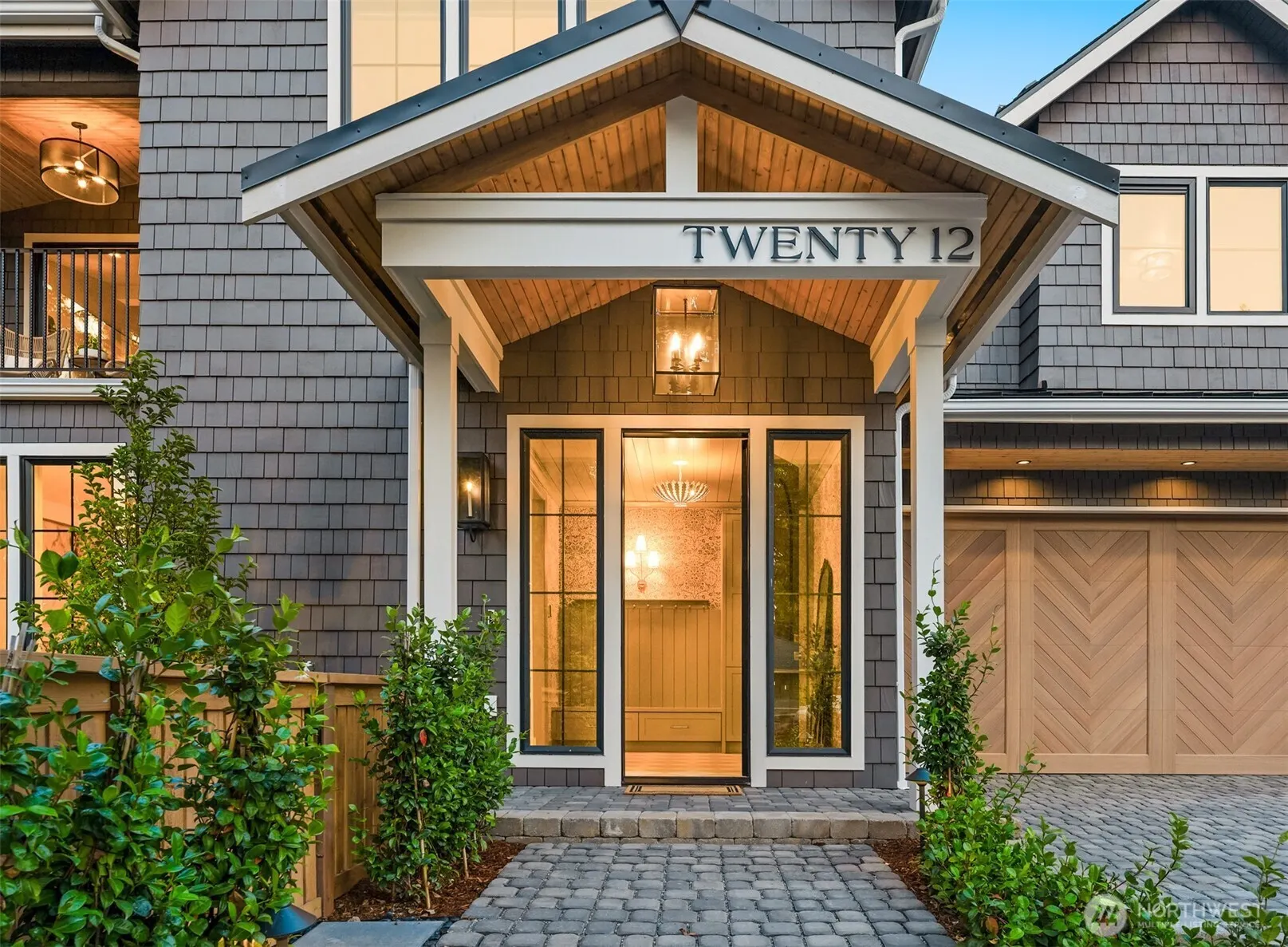 2012 9th Street W, Kirkland, WA 98033