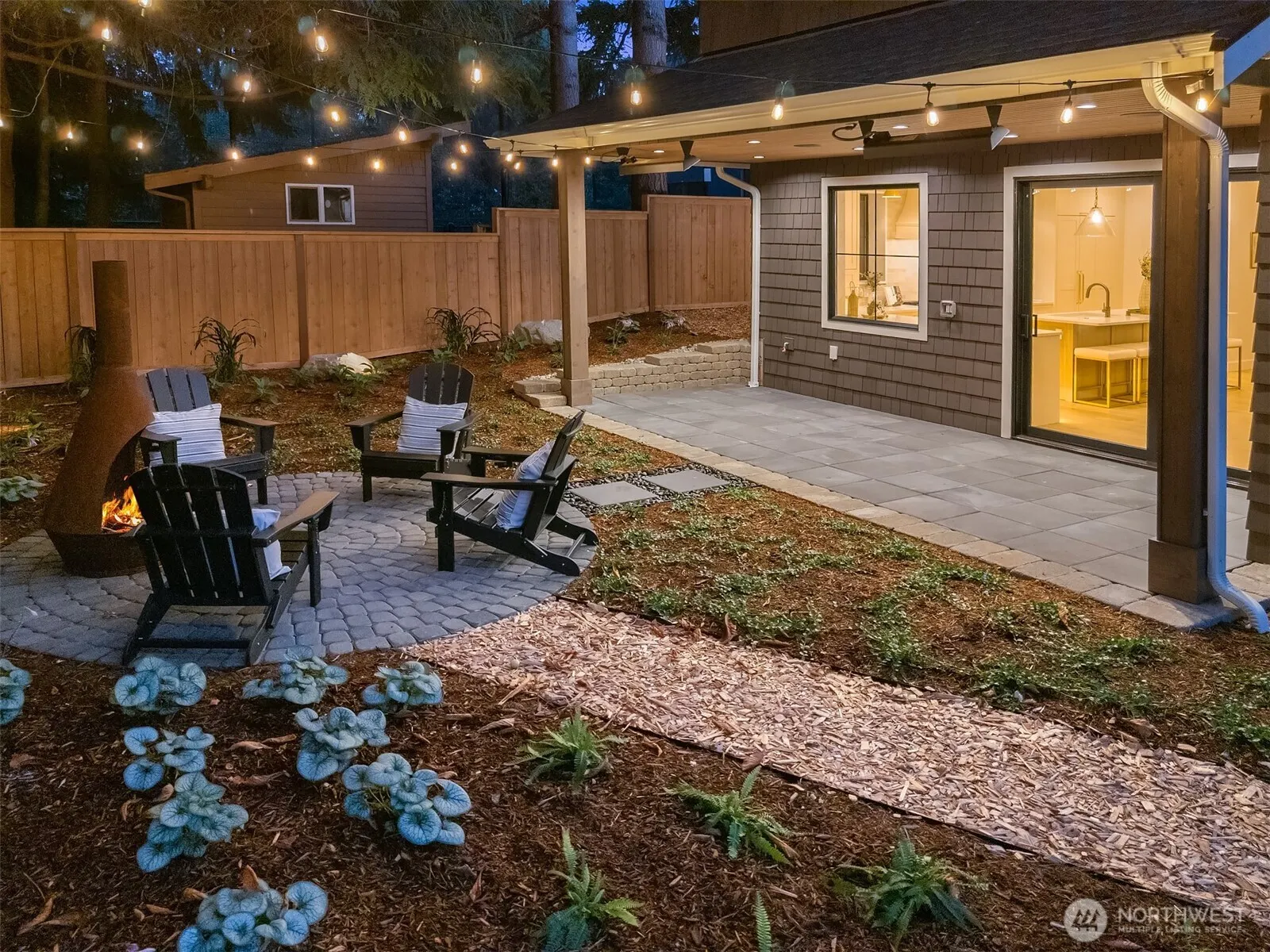 2012 9th Street W, Kirkland, WA 98033