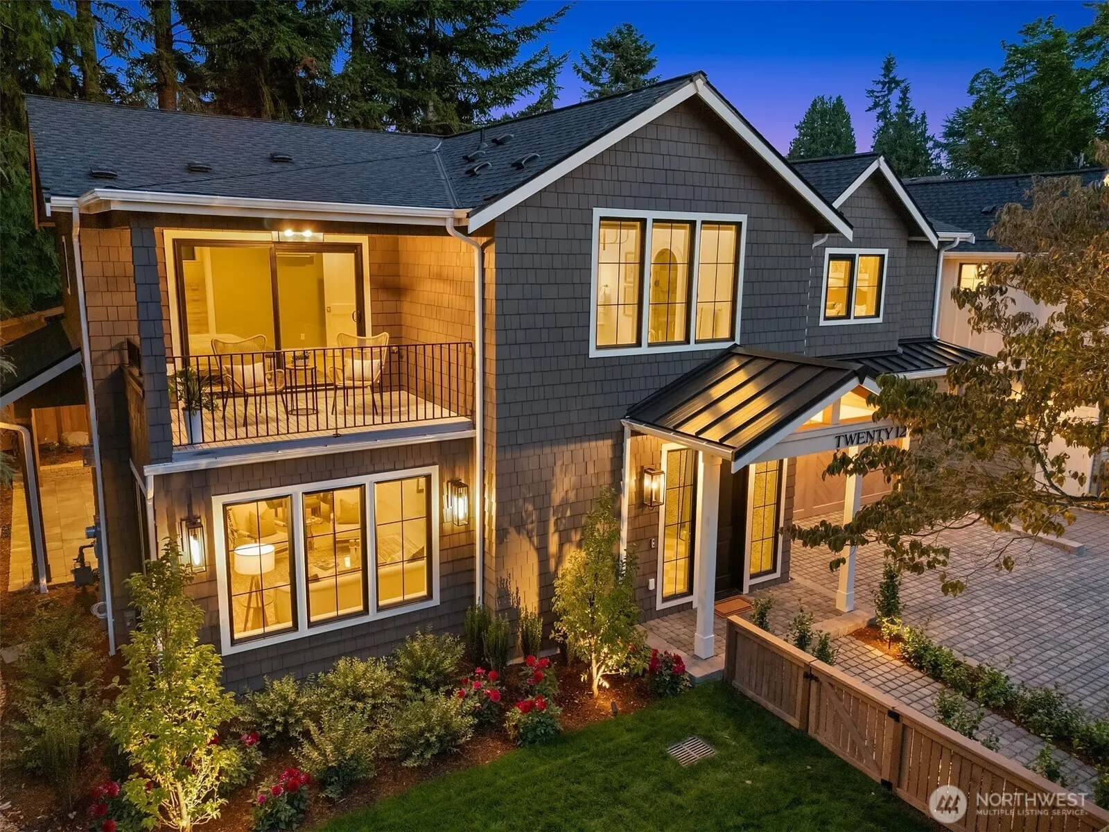 2012 9th Street W, Kirkland, WA 98033