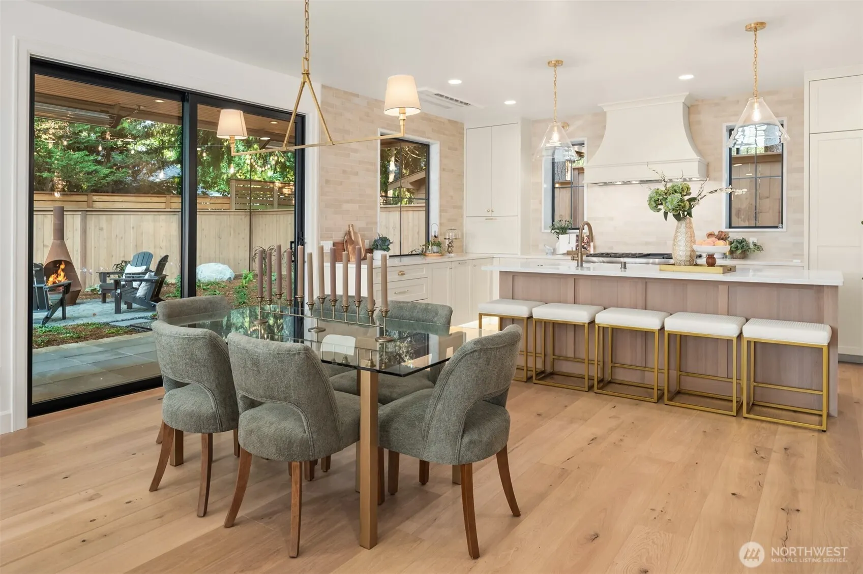 2012 9th Street W, Kirkland, WA 98033