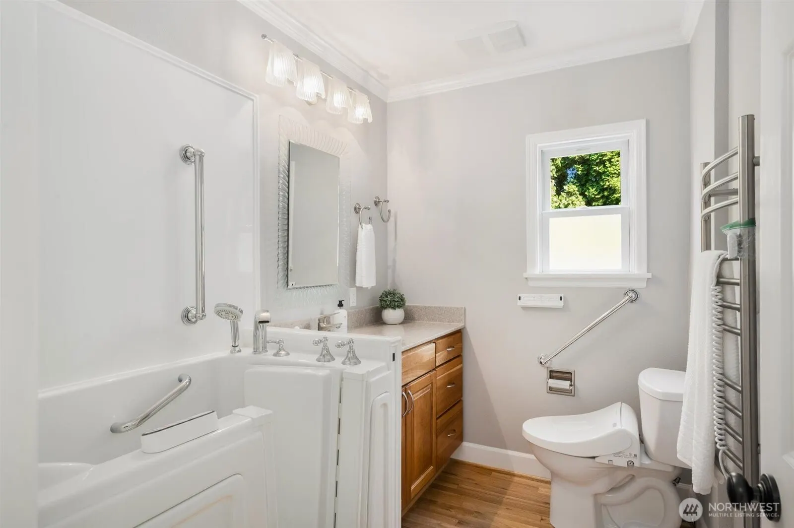 4508 W Ruffner Street , Seattle, WA 98199