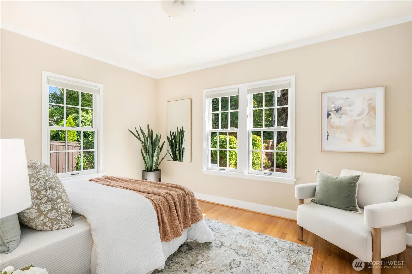 4508 W Ruffner Street , Seattle, WA 98199