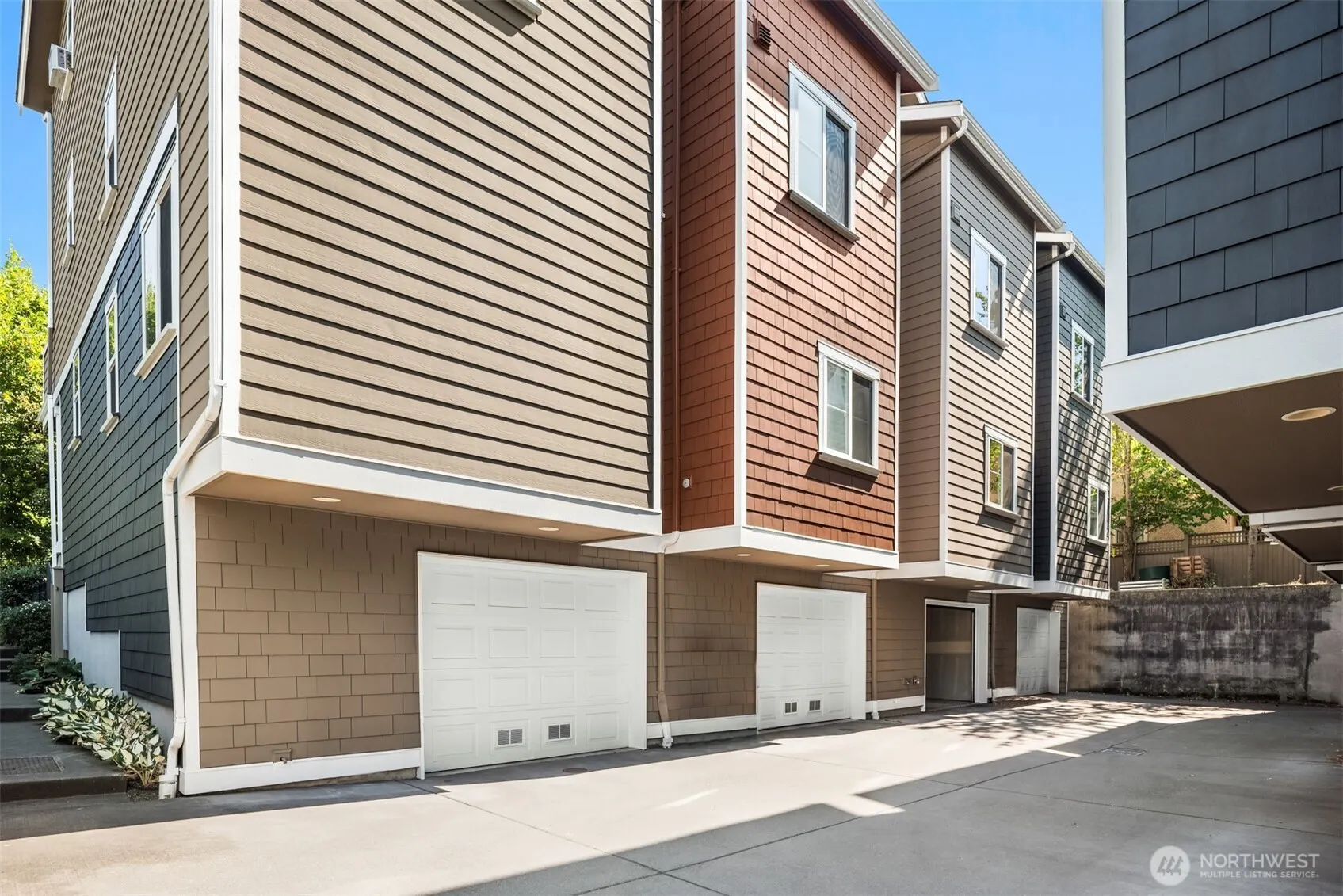 209 18th Avenue E #B, Seattle, WA 98112