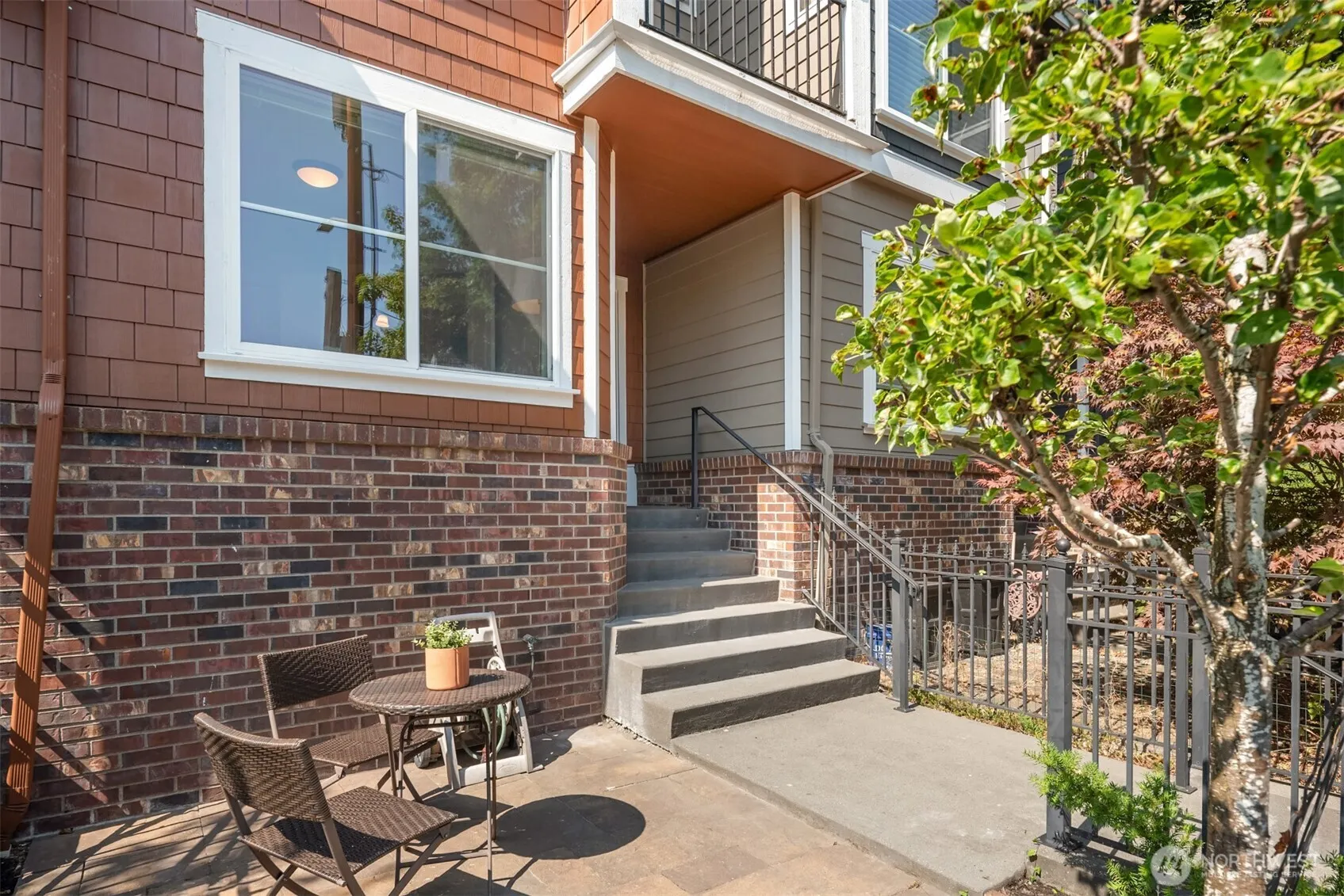 209 18th Avenue E #B, Seattle, WA 98112