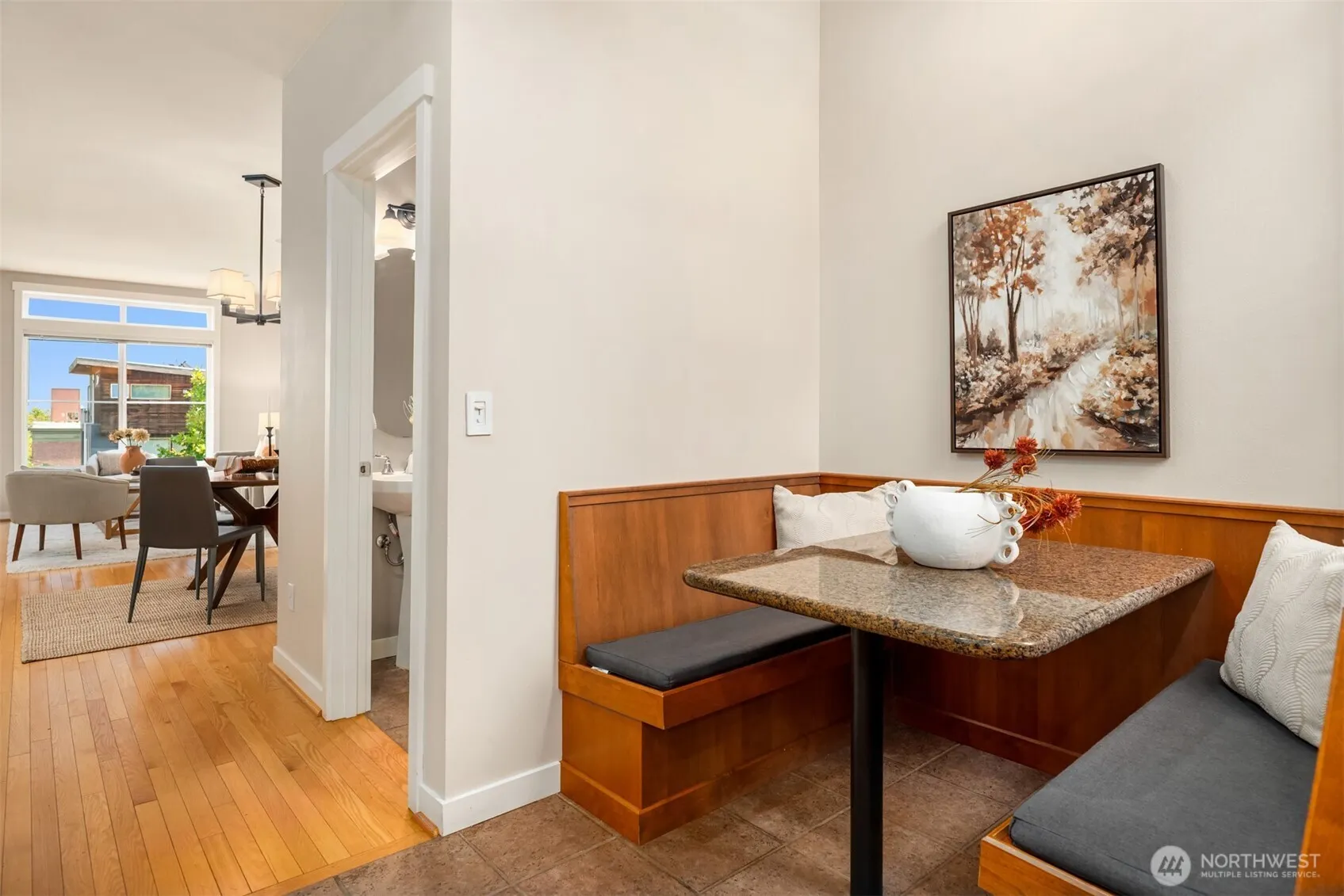 209 18th Avenue E #B, Seattle, WA 98112