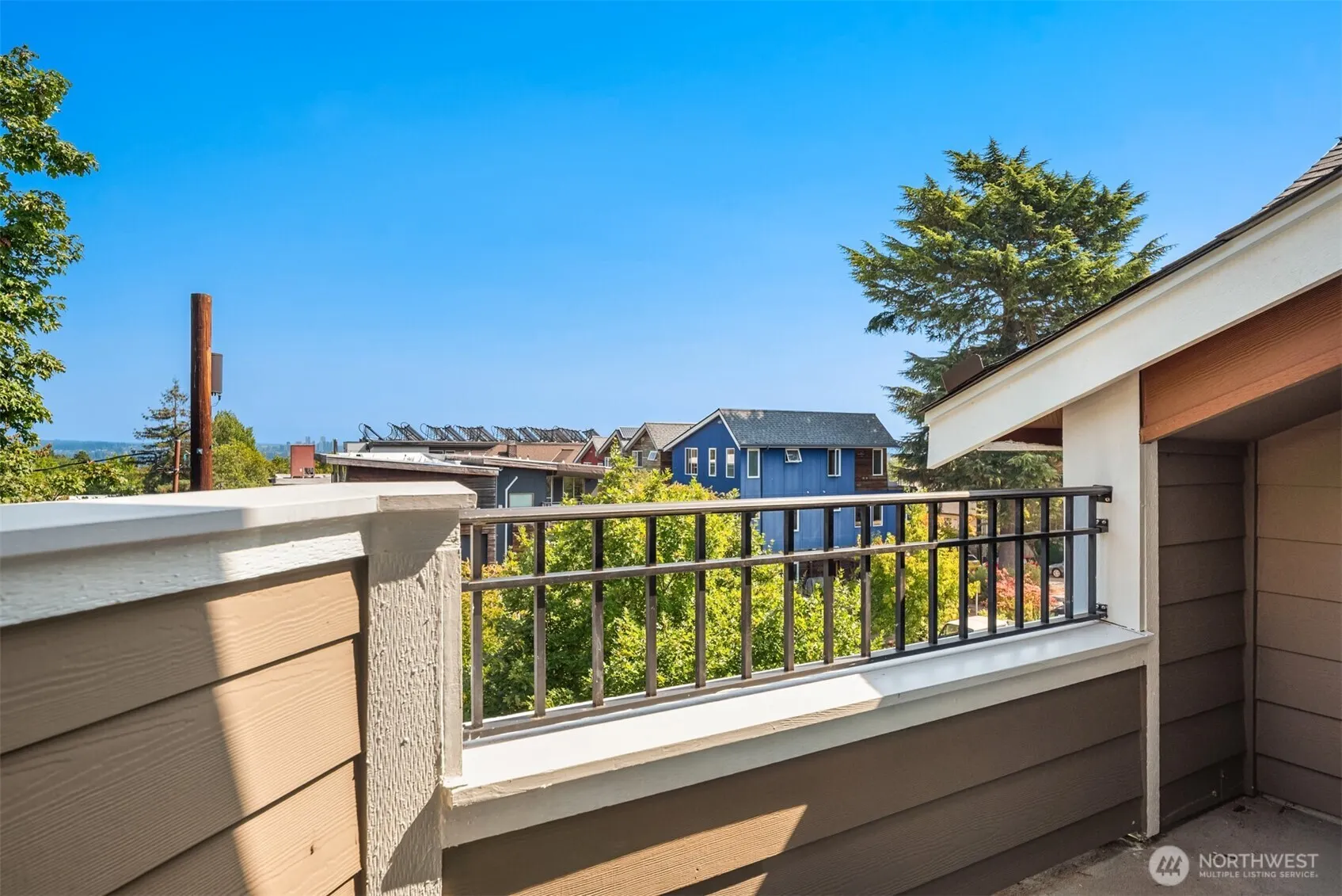 209 18th Avenue E #B, Seattle, WA 98112