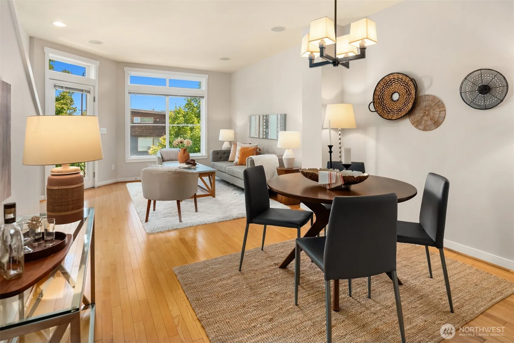 209 18th Avenue E #B, Seattle, WA 98112
