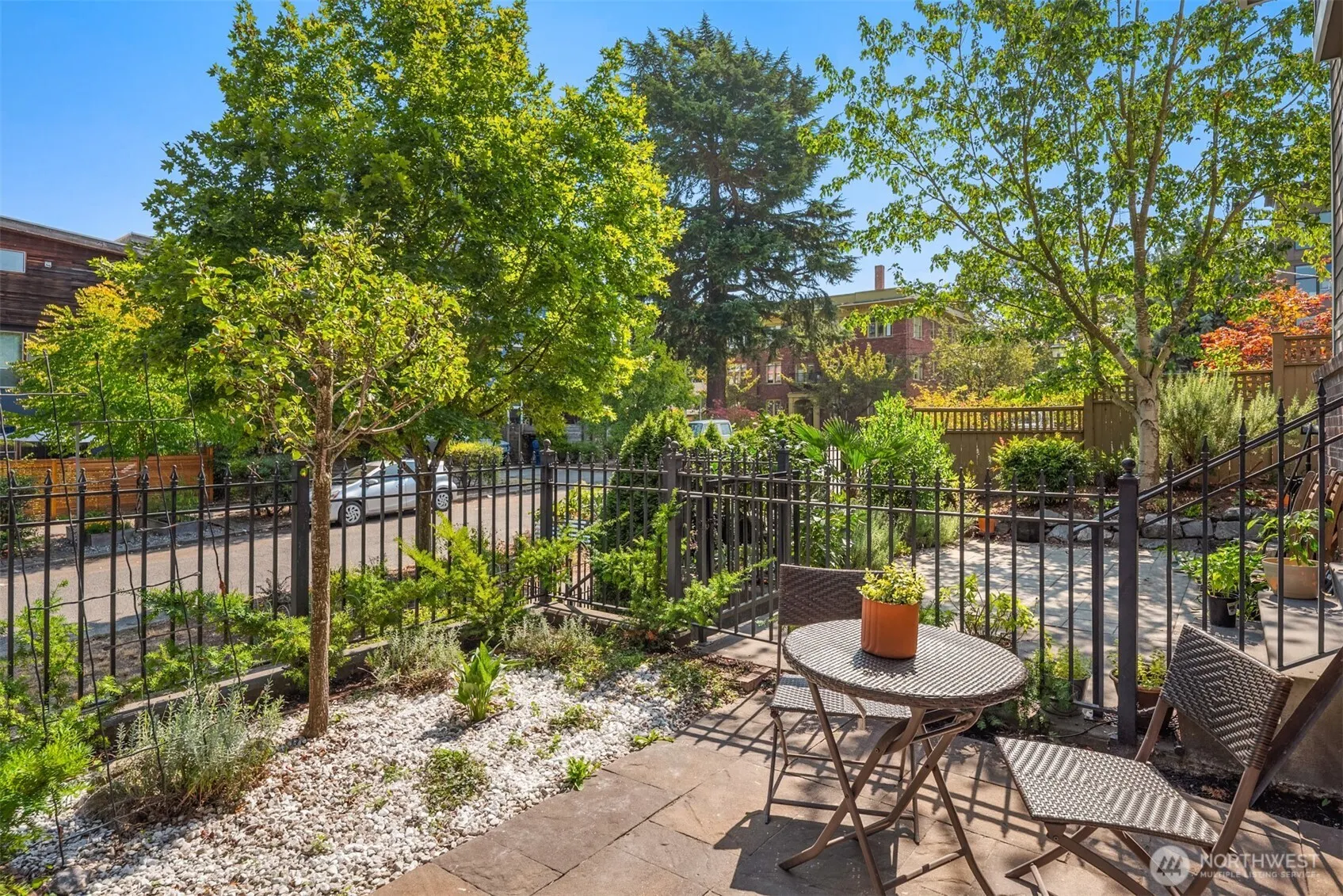 209 18th Avenue E #B, Seattle, WA 98112