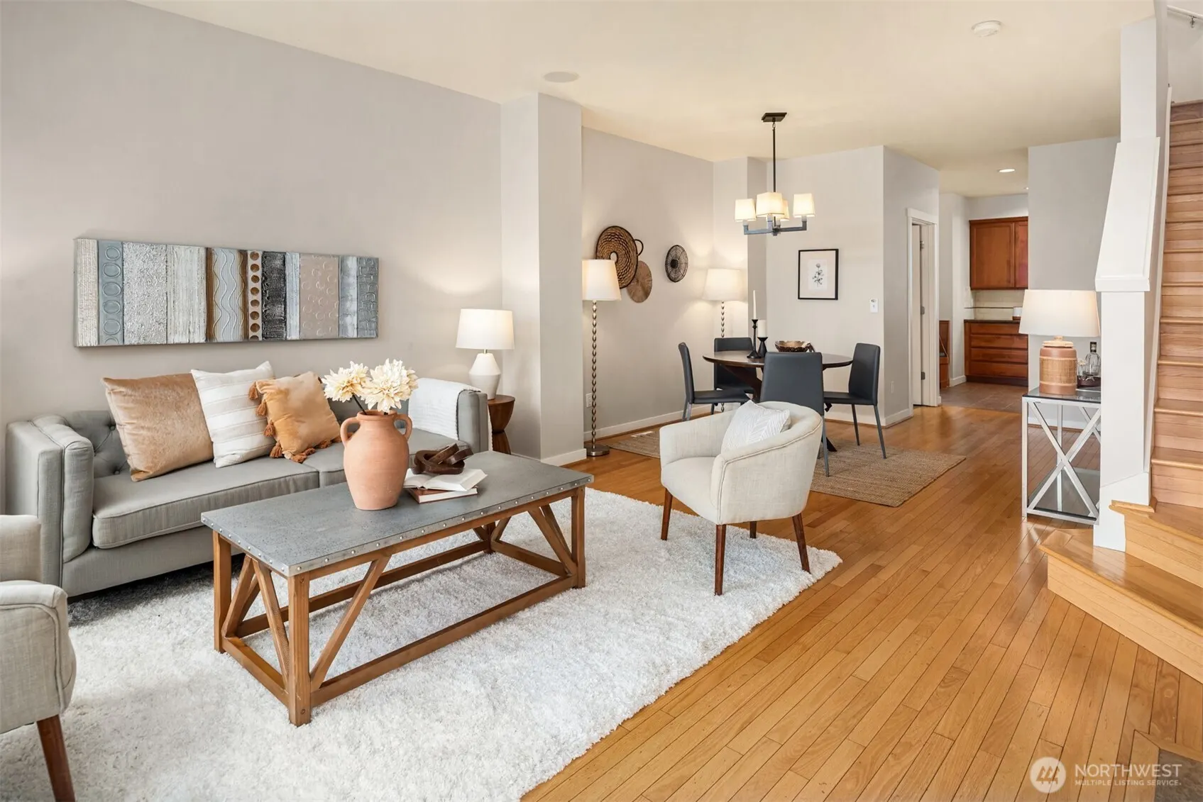 209 18th Avenue E #B, Seattle, WA 98112