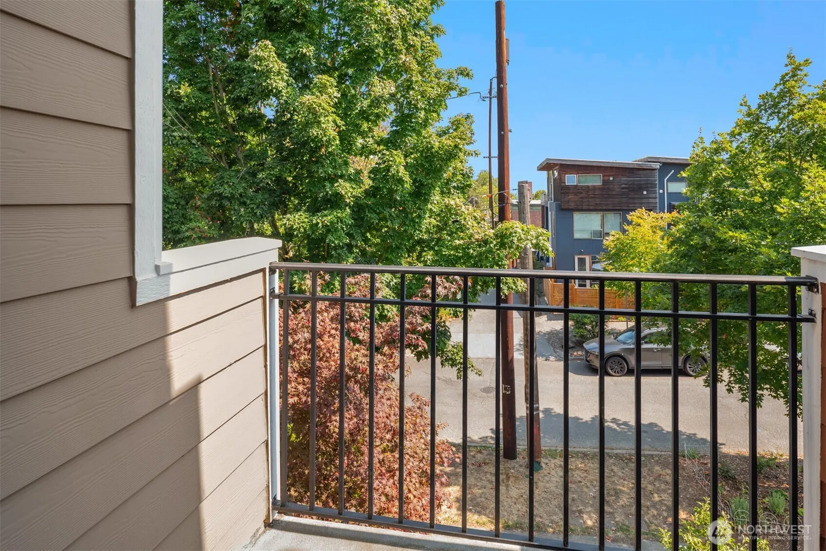 209 18th Avenue E #B, Seattle, WA 98112