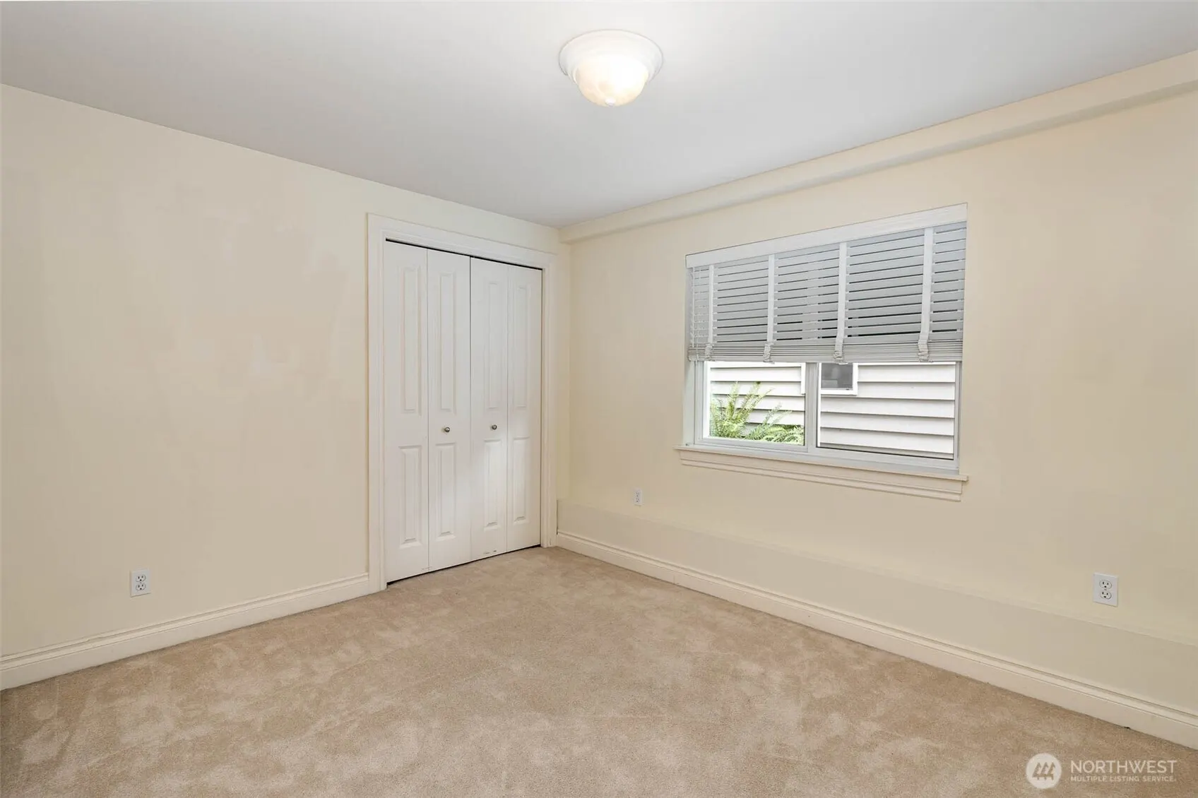 2326 N 62nd Street , Seattle, WA 98103
