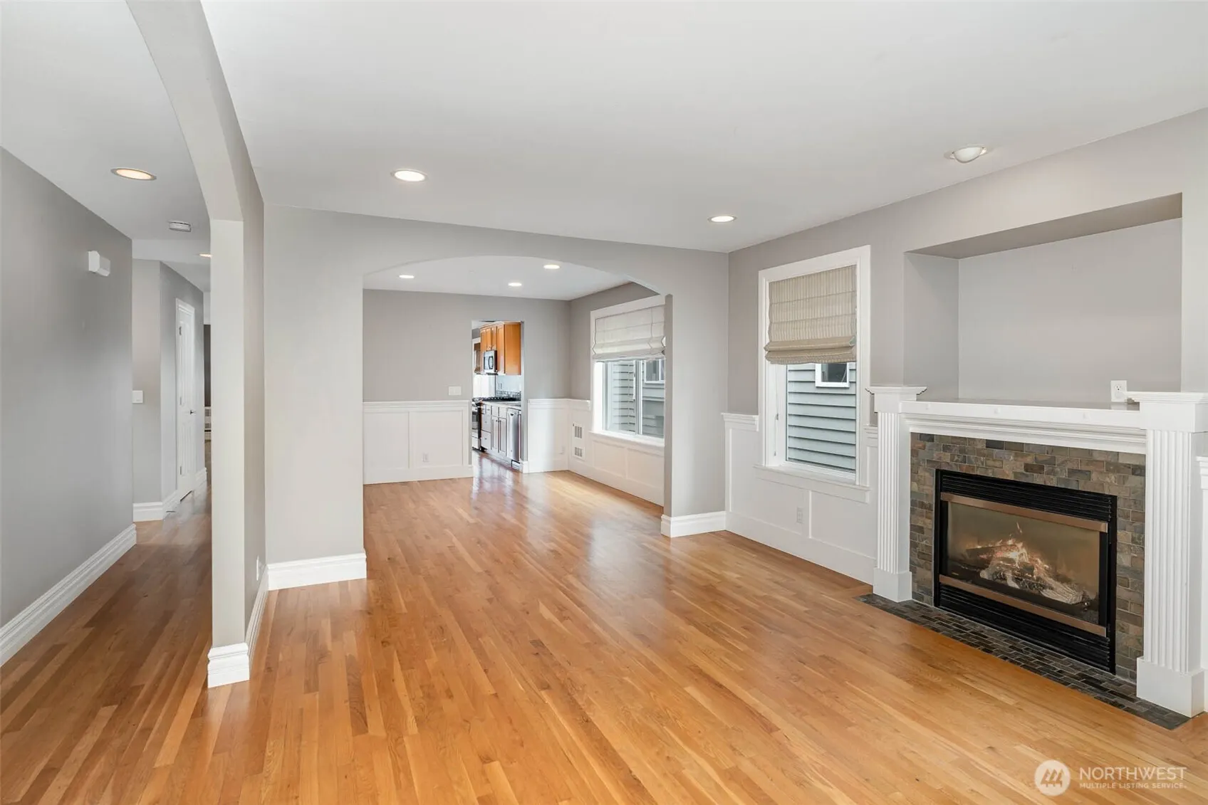 2326 N 62nd Street , Seattle, WA 98103