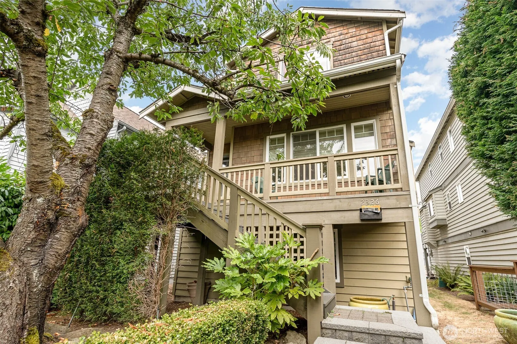 2326 N 62nd Street , Seattle, WA 98103