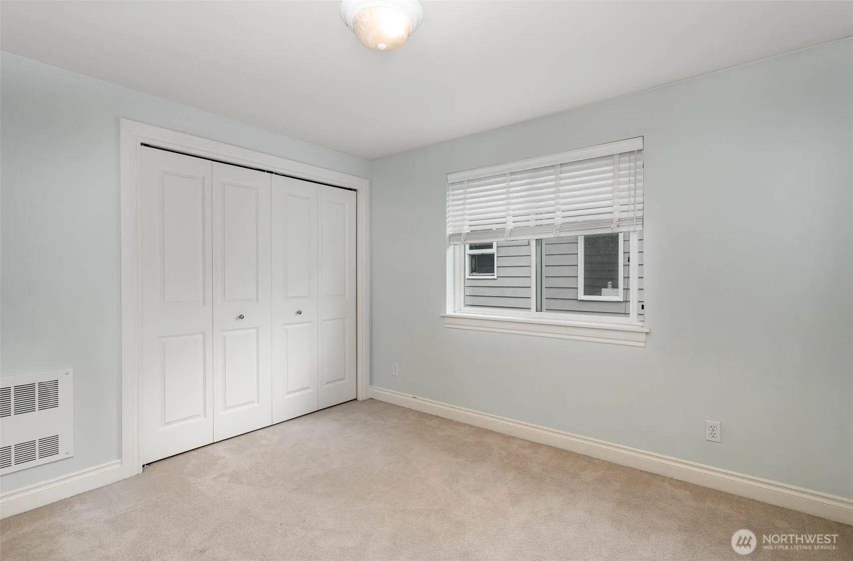2326 N 62nd Street , Seattle, WA 98103