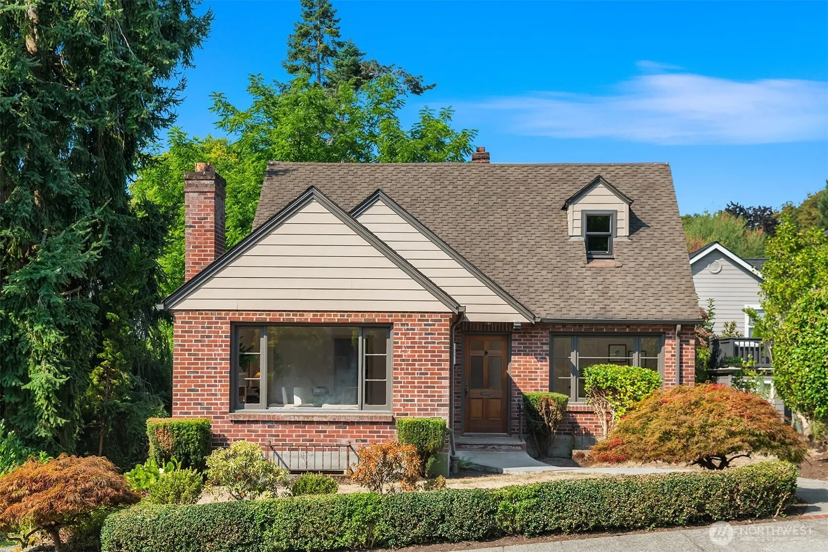 4311 50th Avenue NE, Seattle, WA 98105