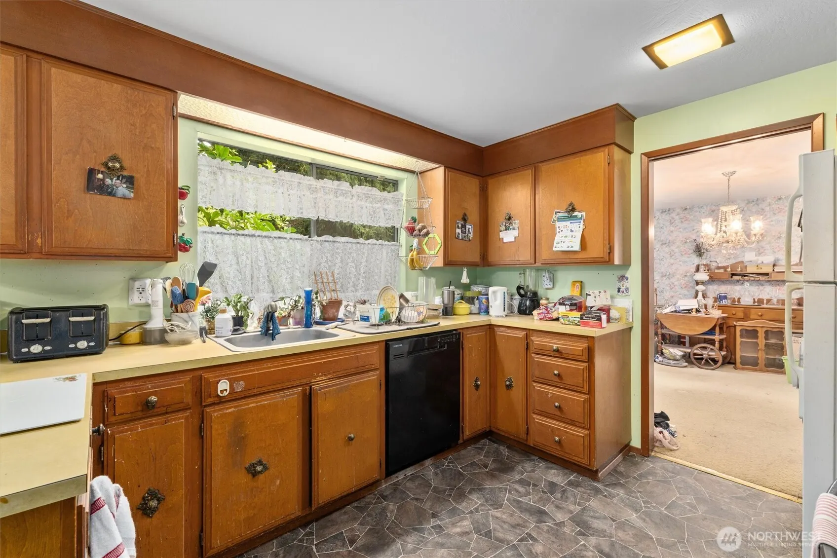14824 119th Avenue NE, Kirkland, WA 98034
