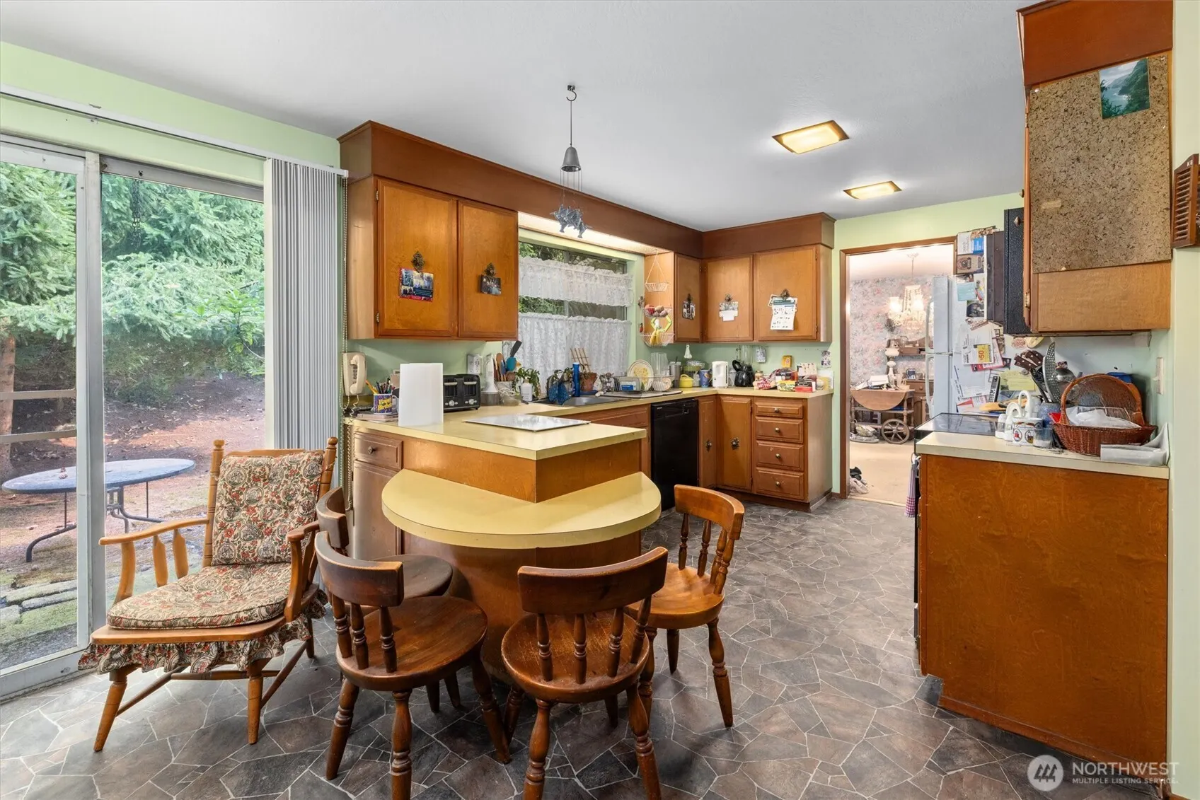 14824 119th Avenue NE, Kirkland, WA 98034