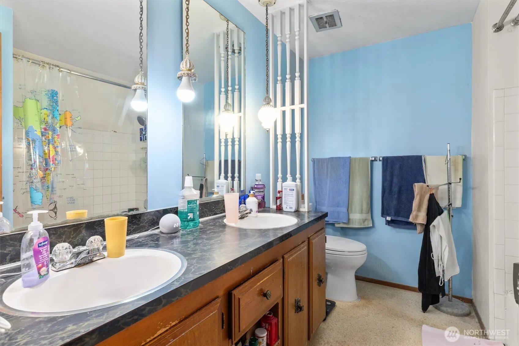 14824 119th Avenue NE, Kirkland, WA 98034