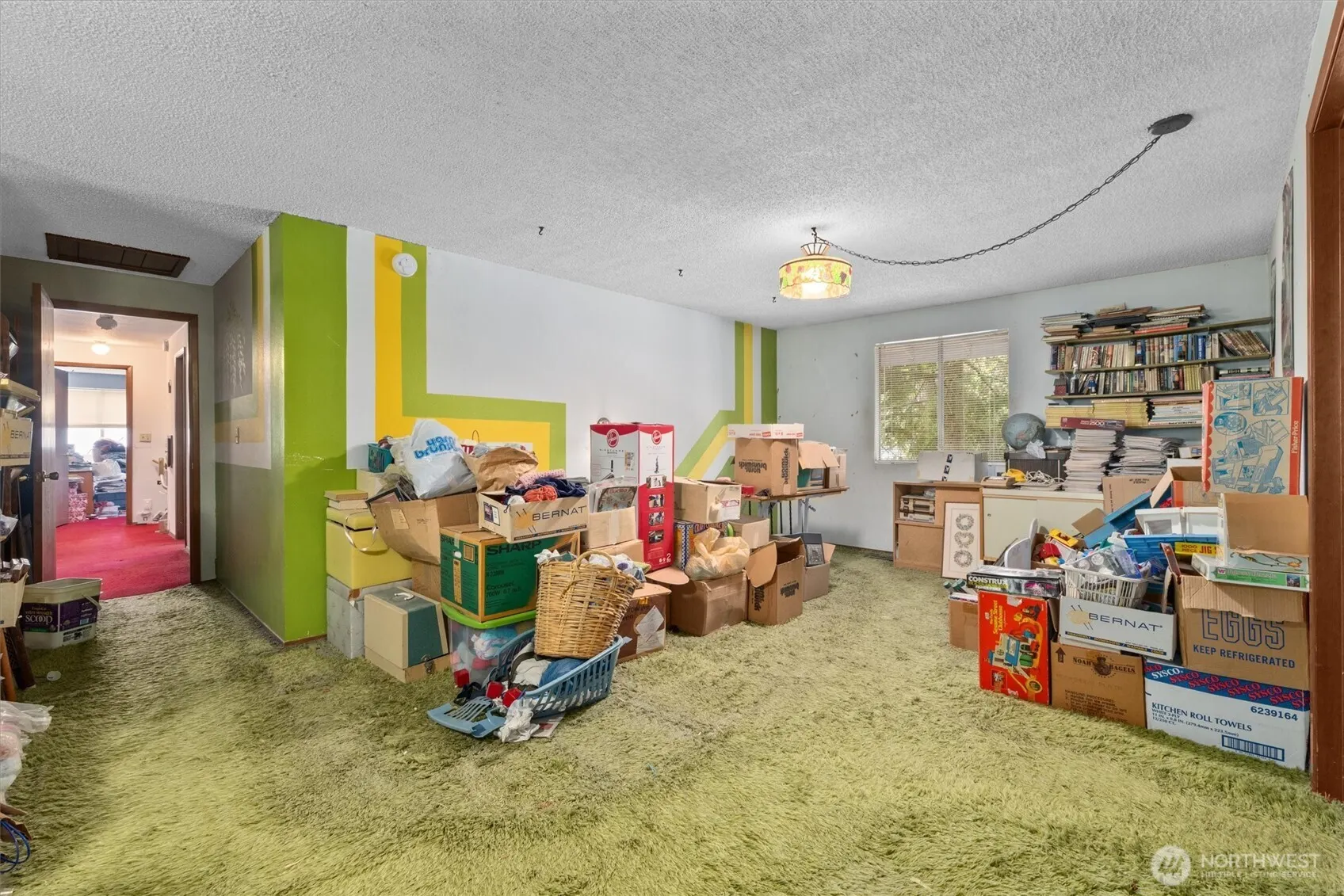 14824 119th Avenue NE, Kirkland, WA 98034