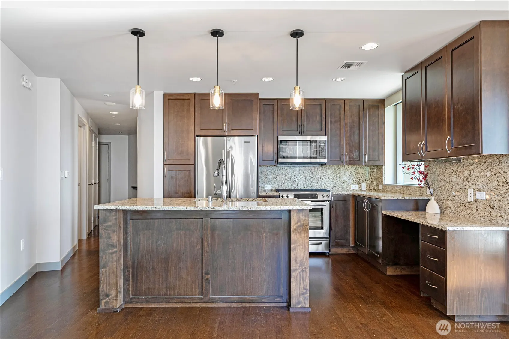 10610 NE 9th Place #1502, Bellevue, WA 98004