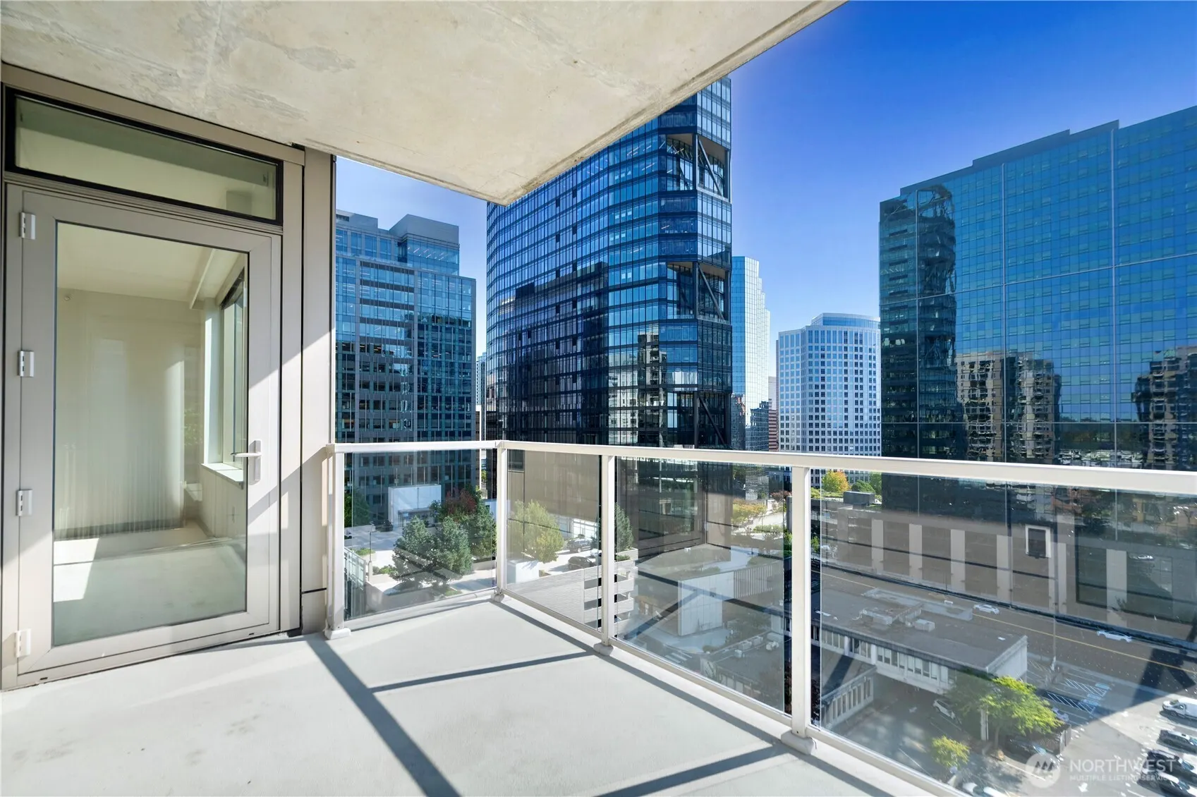 10610 NE 9th Place #1502, Bellevue, WA 98004