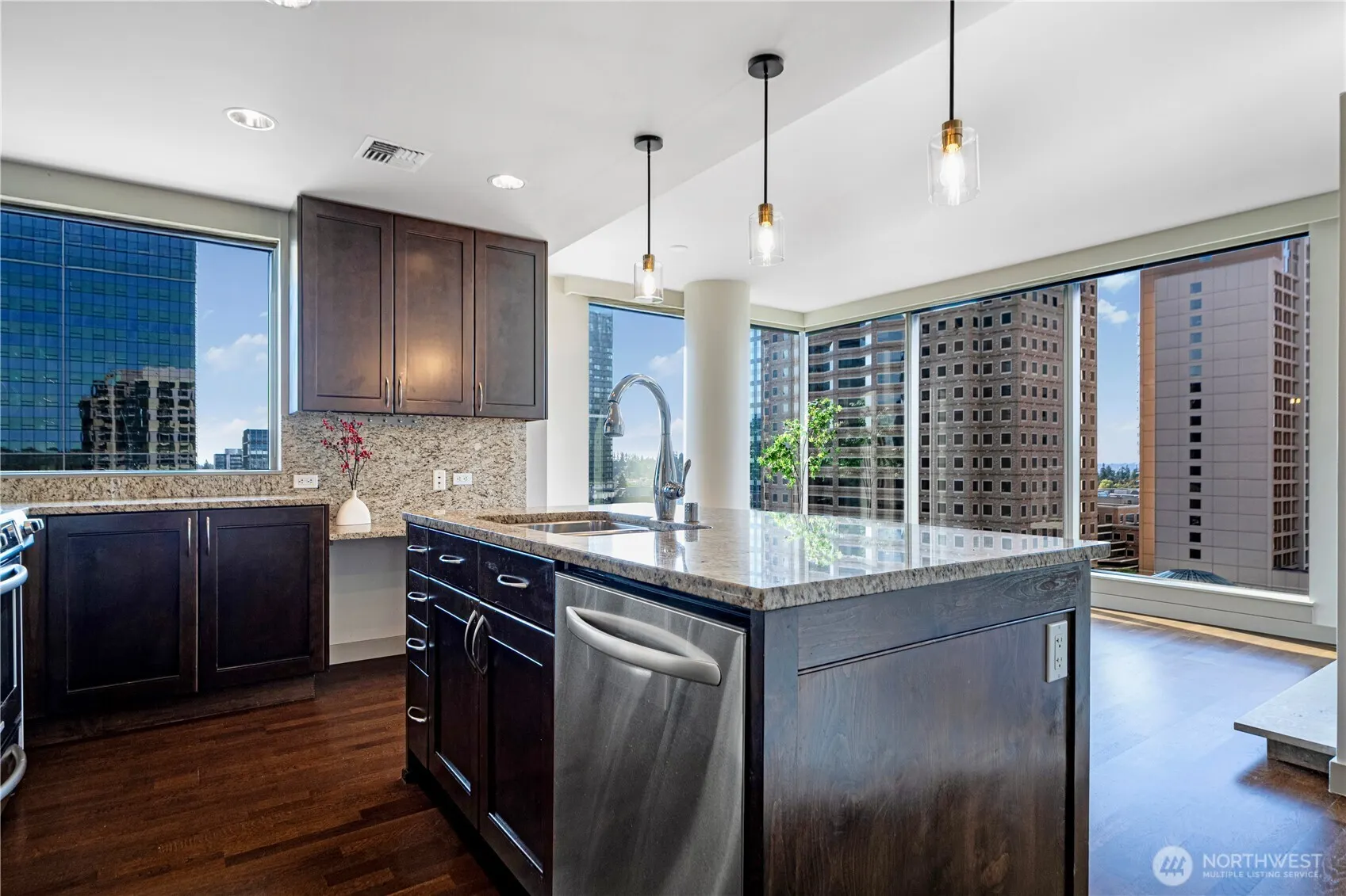10610 NE 9th Place #1502, Bellevue, WA 98004